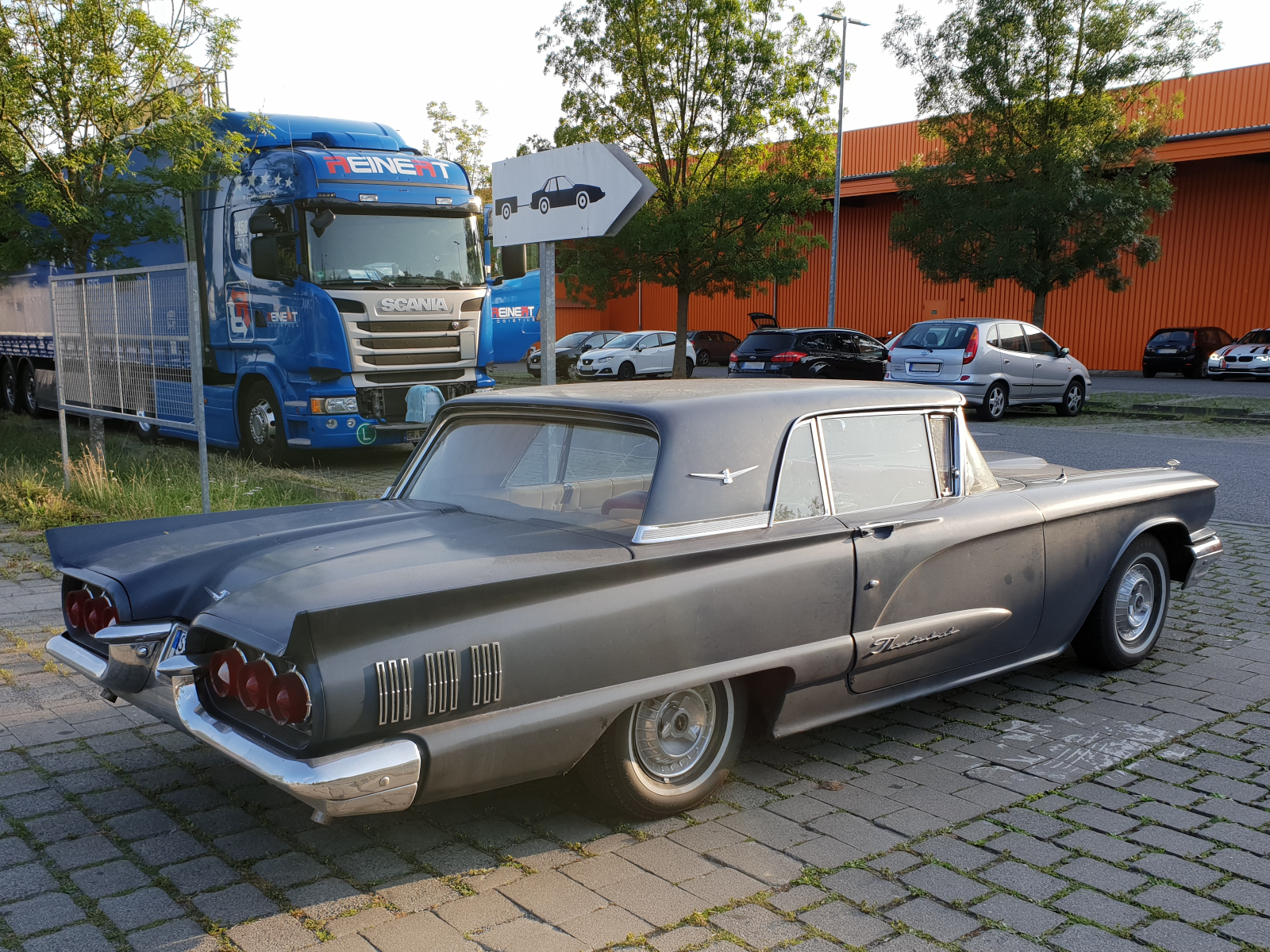 Ford Thunderbird