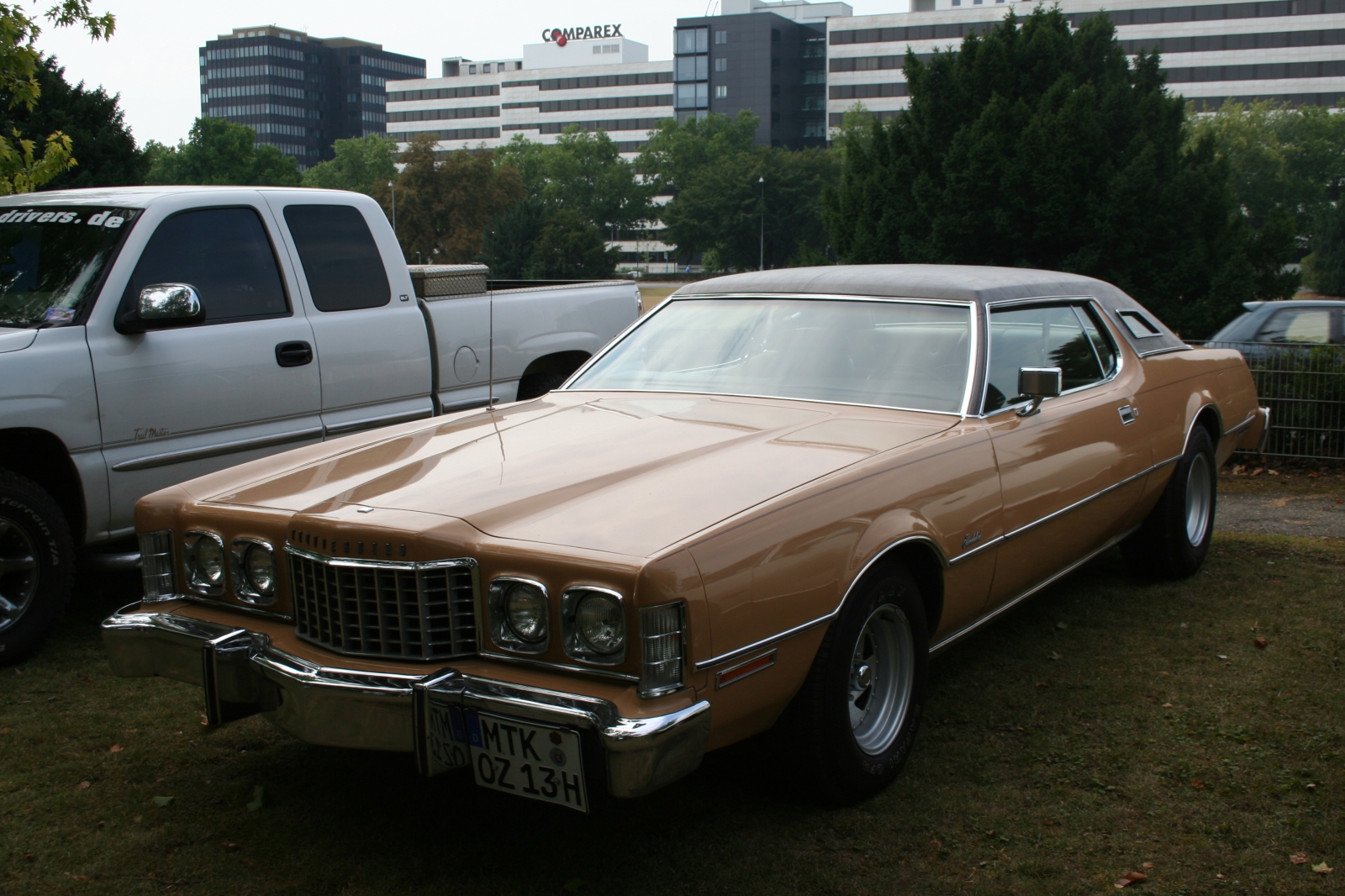 Ford Thunderbird