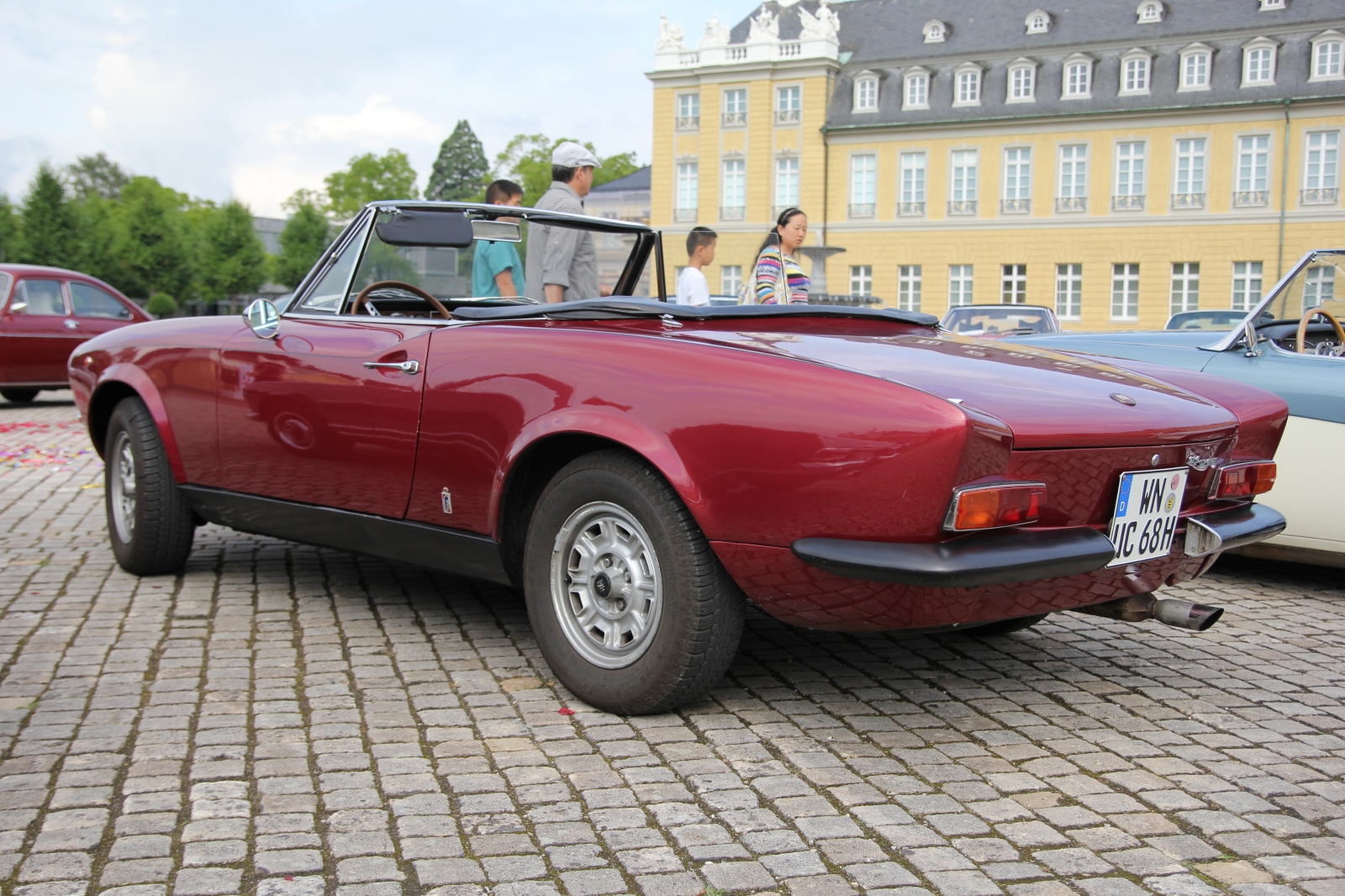 Fiat 124 Spider