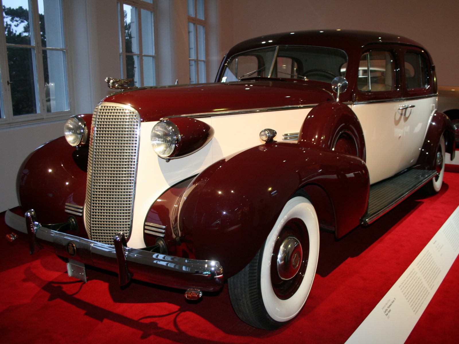 Cadillac Fleetwood Series 75 Town Sedan