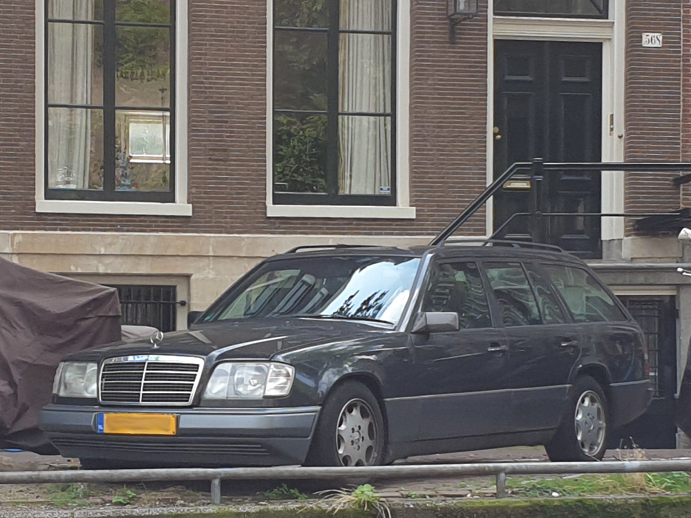 Mercedes Benz S 124 T-Modell