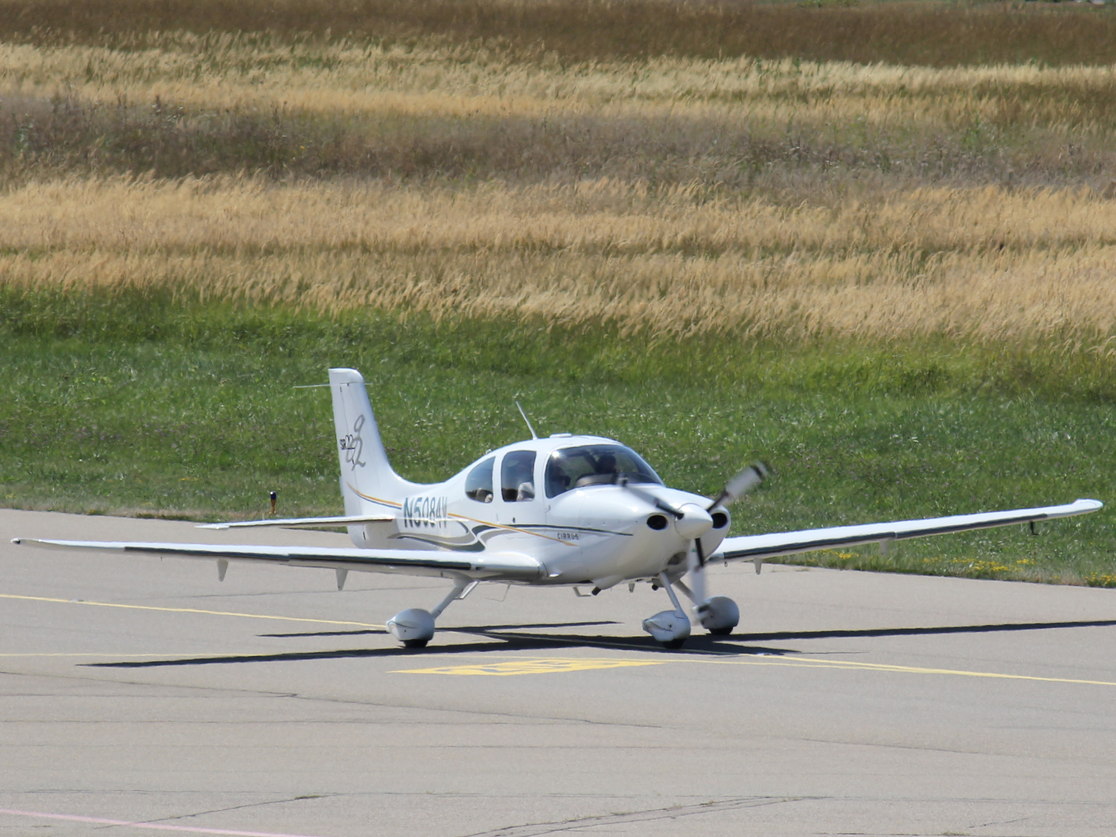 Cirrus SR22 G2