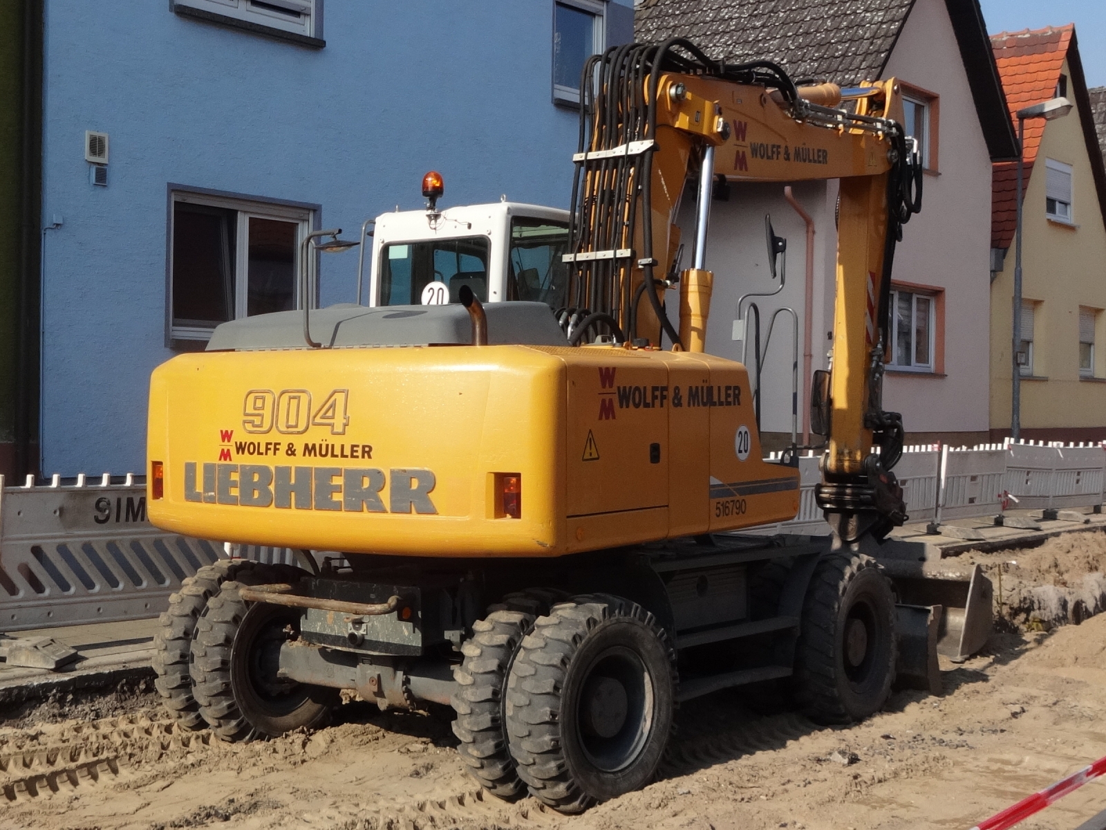 Liebherr 904