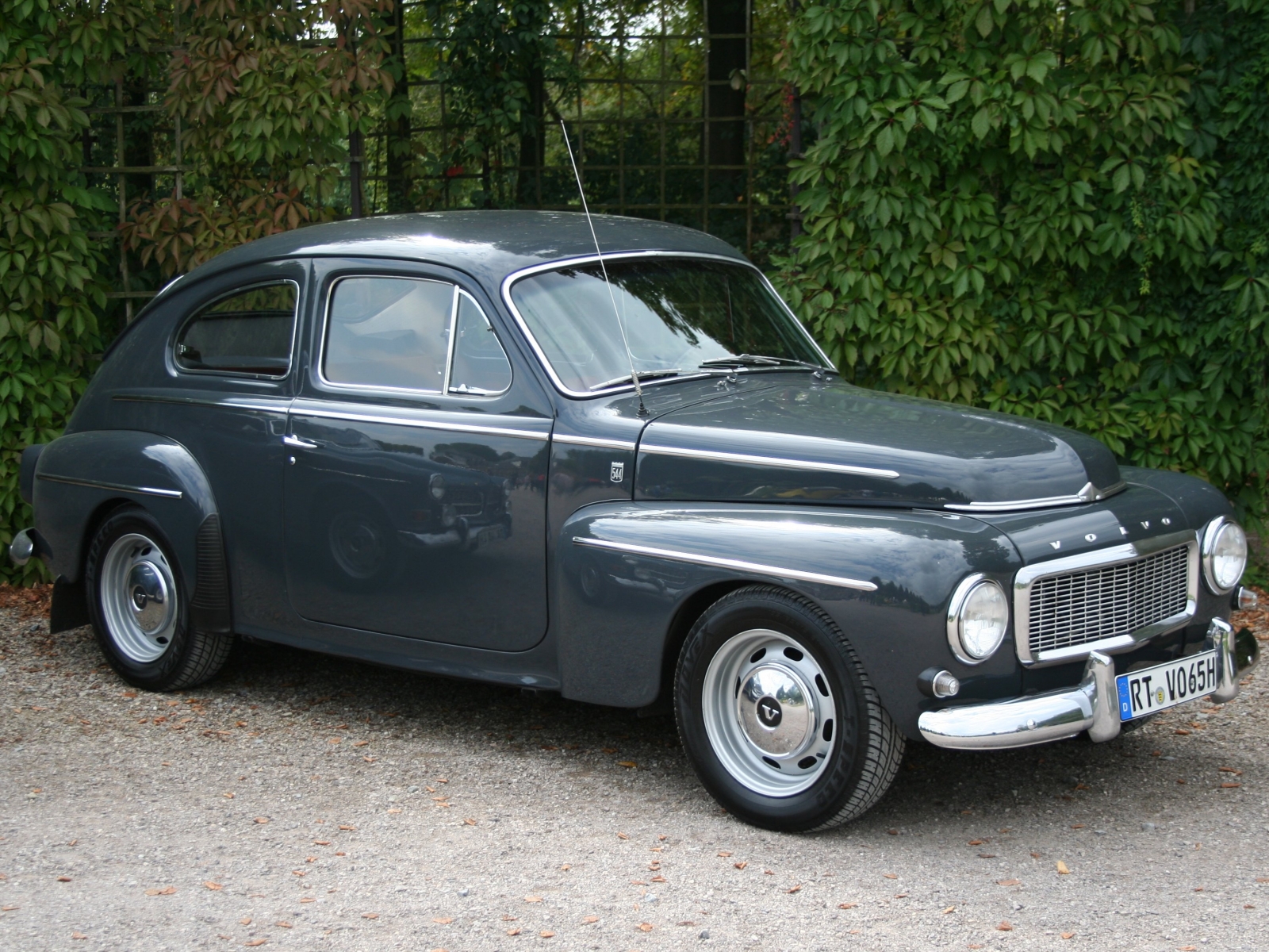 Volvo PV 544