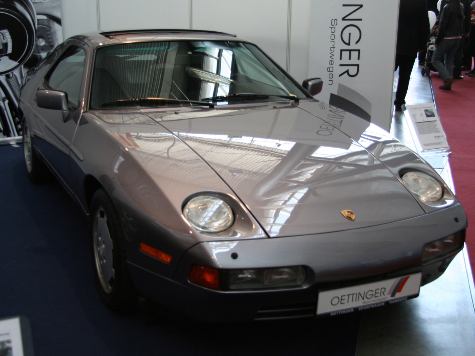 Porsche 928 S4