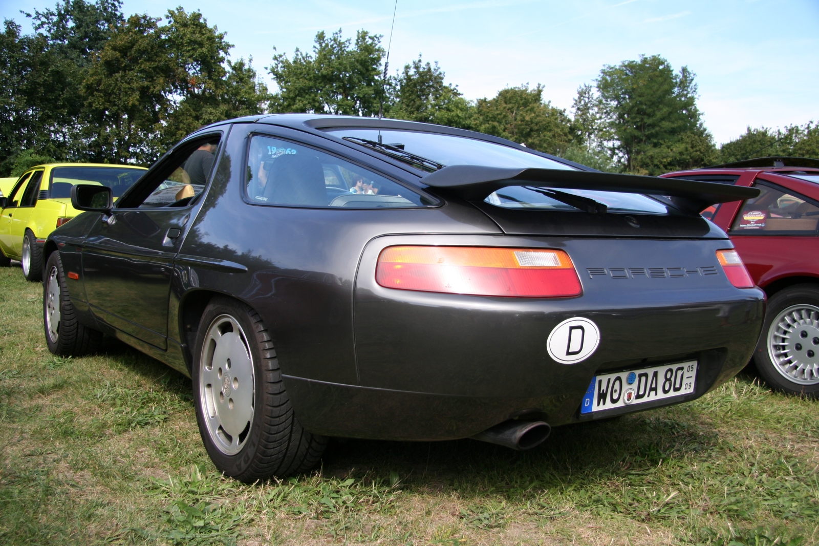 Porsche 928 S4