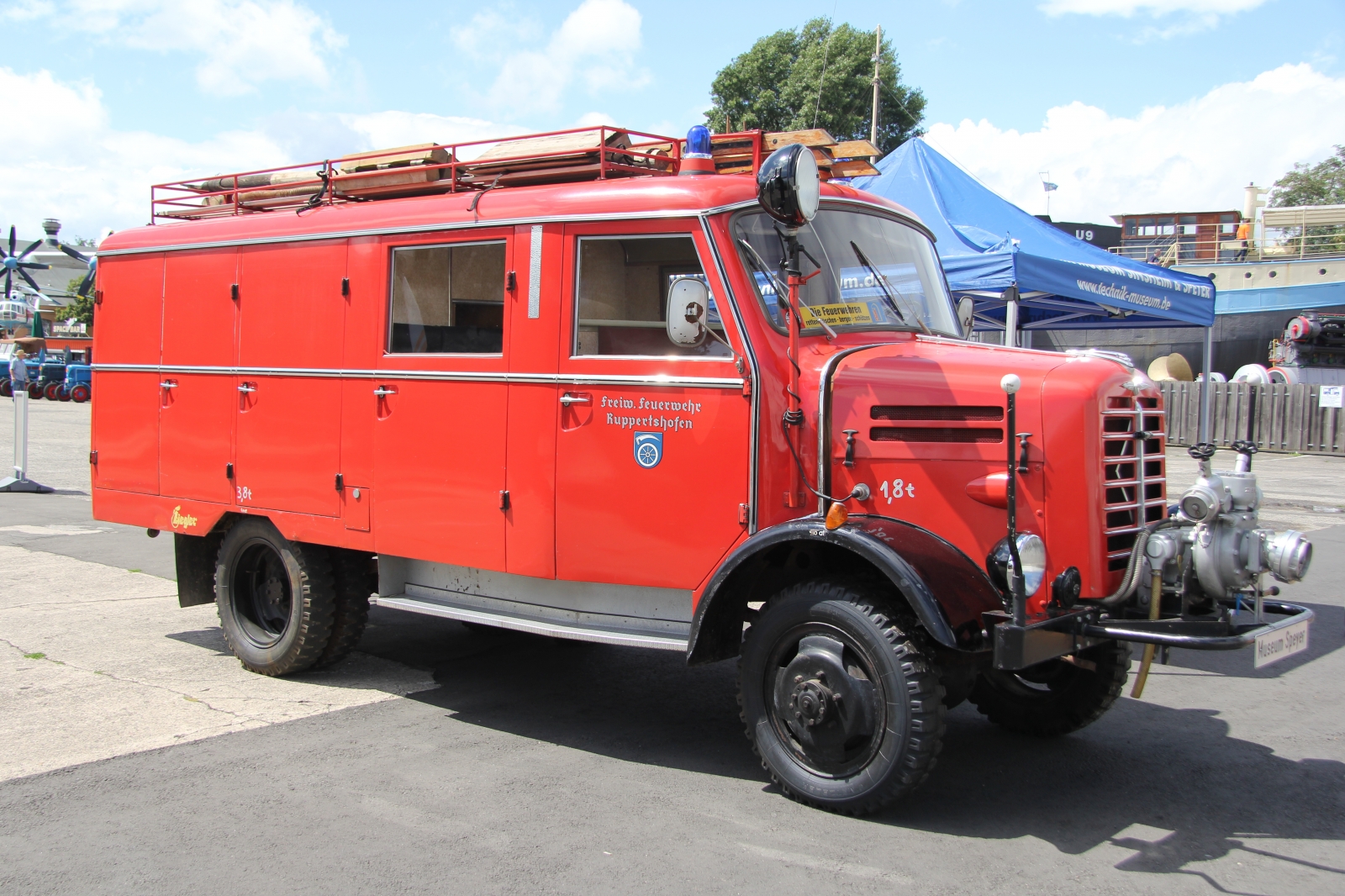 Borgward Feuerwehr mit Aufbau von Ziegler