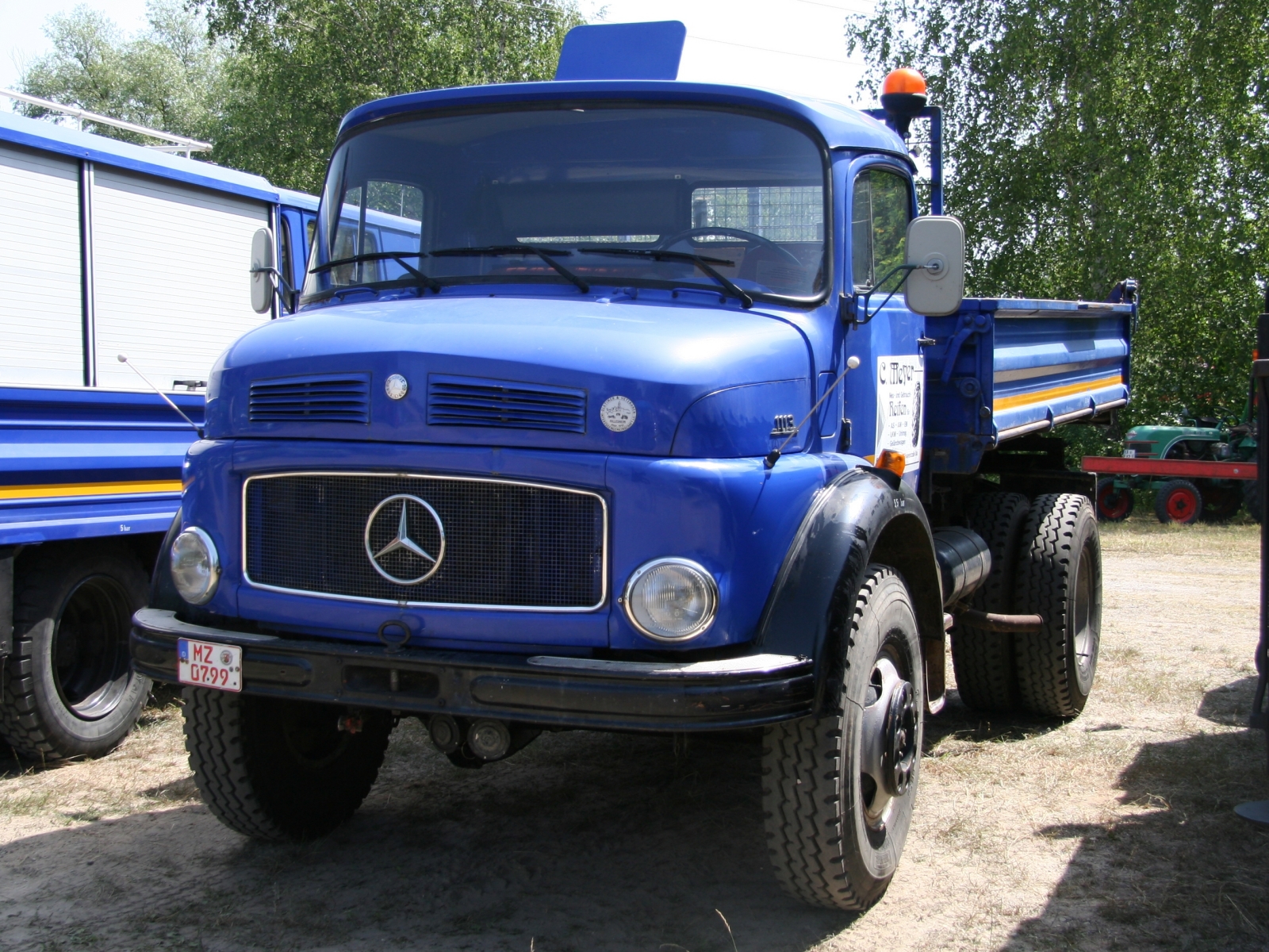 Mercedes Benz 1113