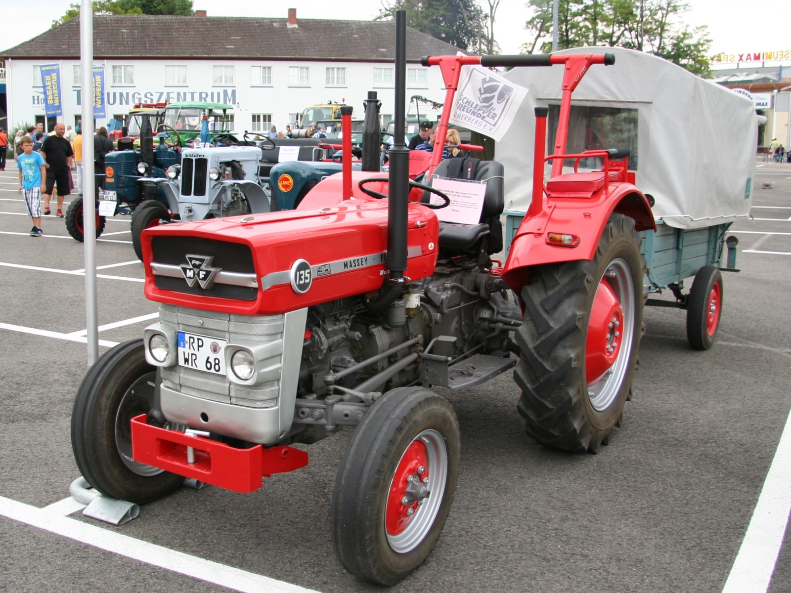 Massey Ferguson 135