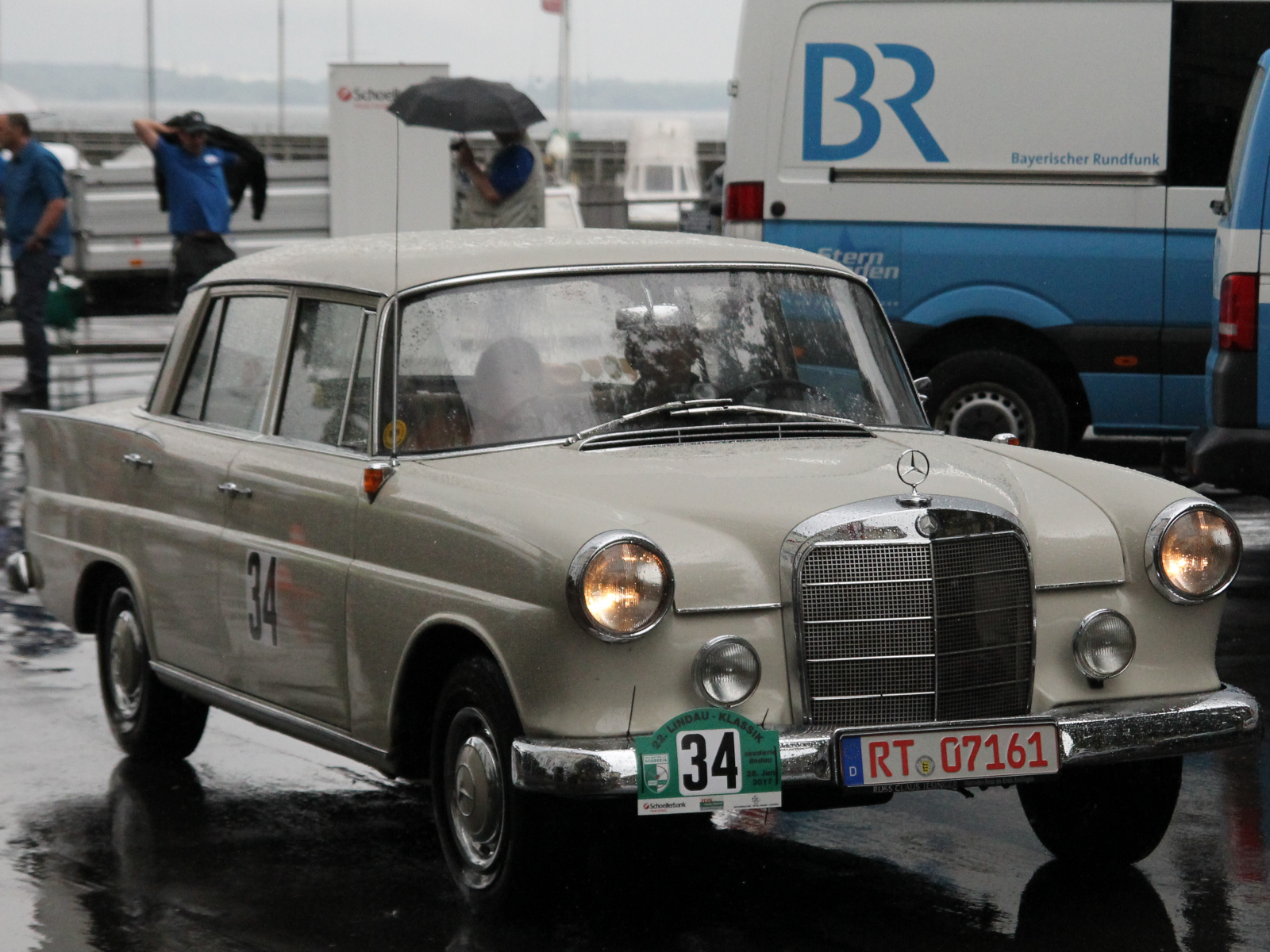 Mercedes Benz W 110