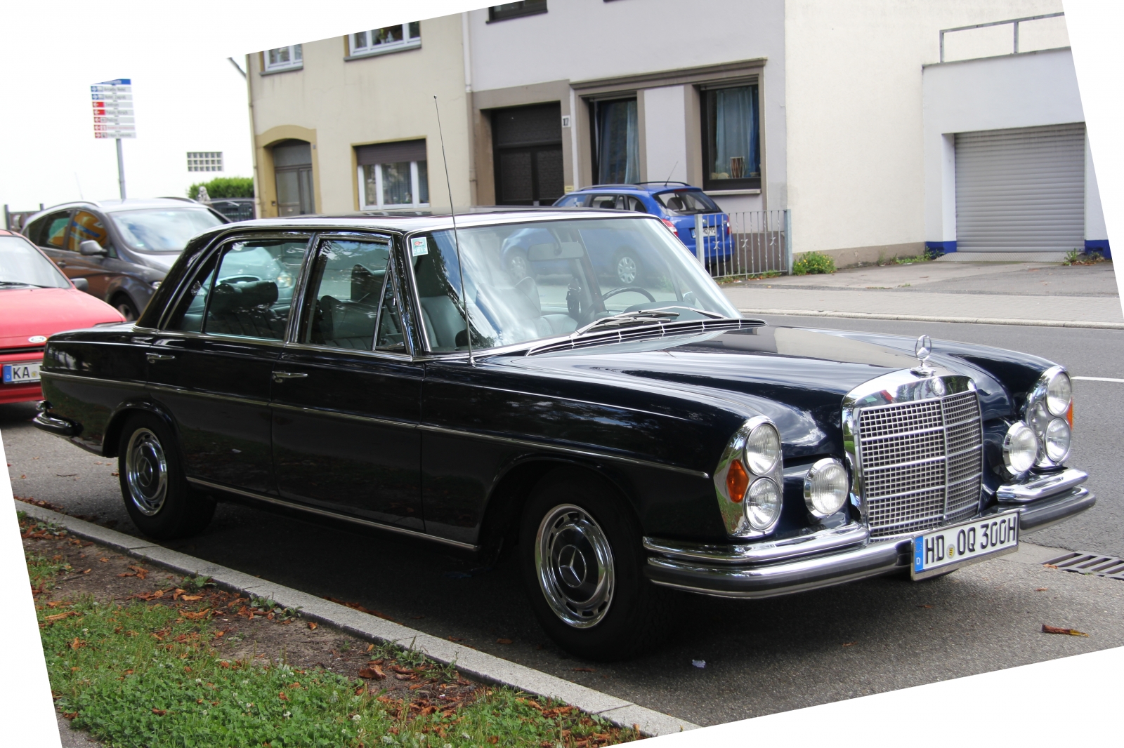 Mercedes Benz 300 SEL 6,3 W 109