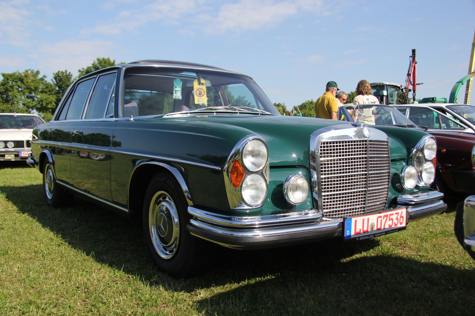 Mercedes Benz 280 SE W 108