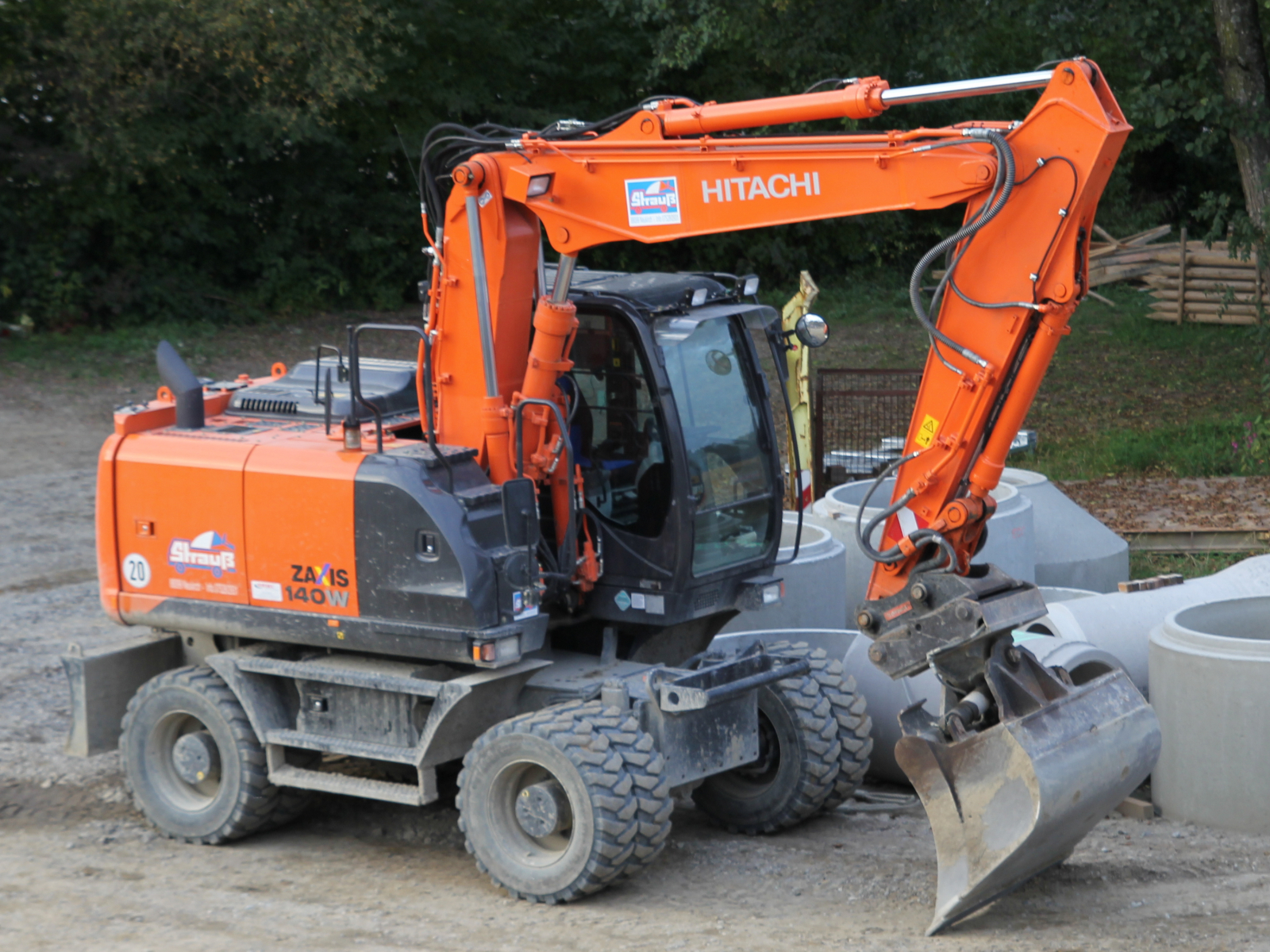 Hitachi Zaxis 140 W