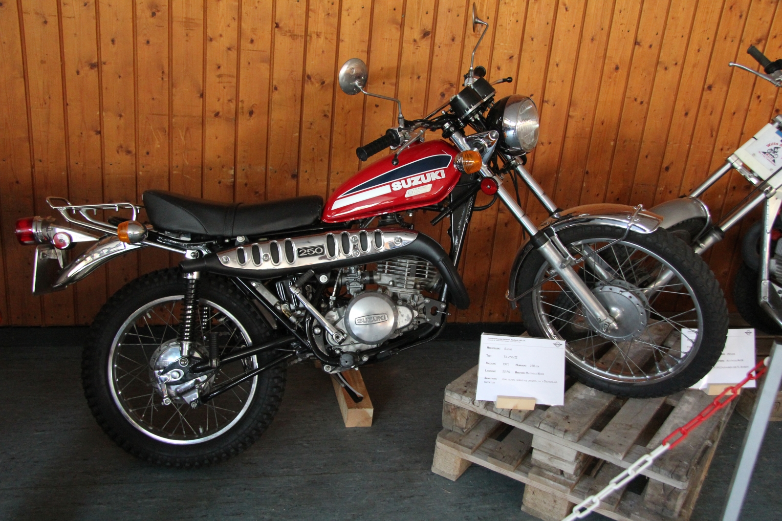 Suzuki TS 250/II