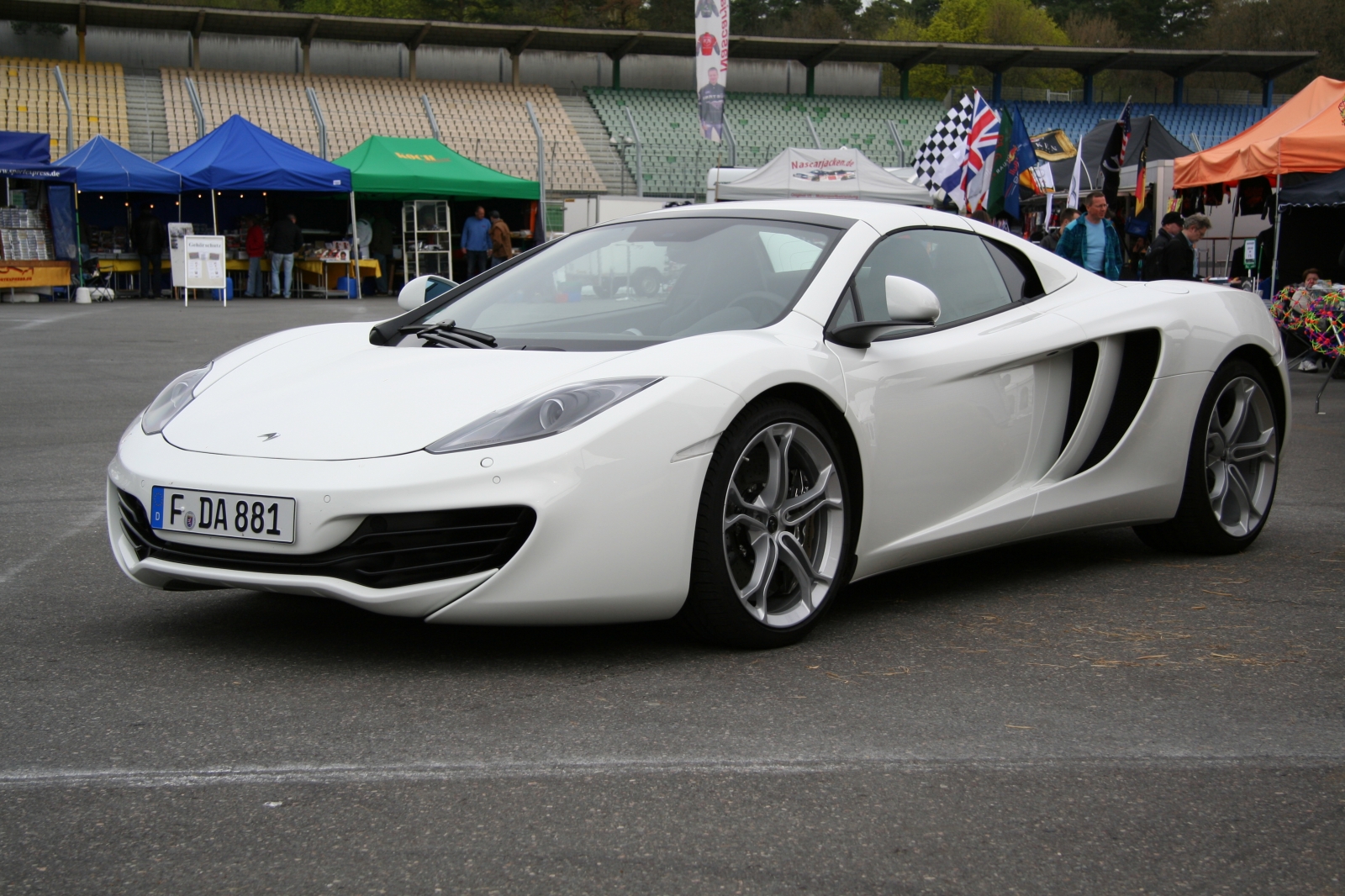 McLaren MP4-12C