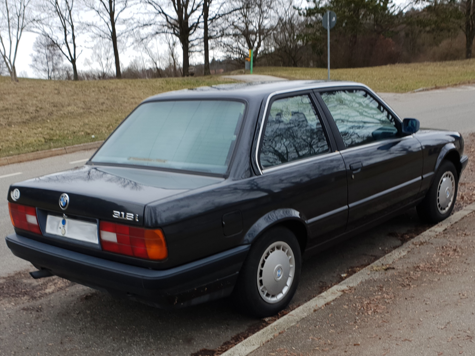 BMW 318 i E30