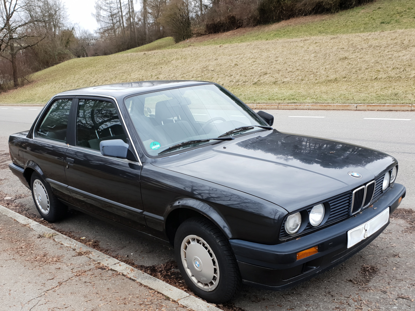 BMW 318 i E30