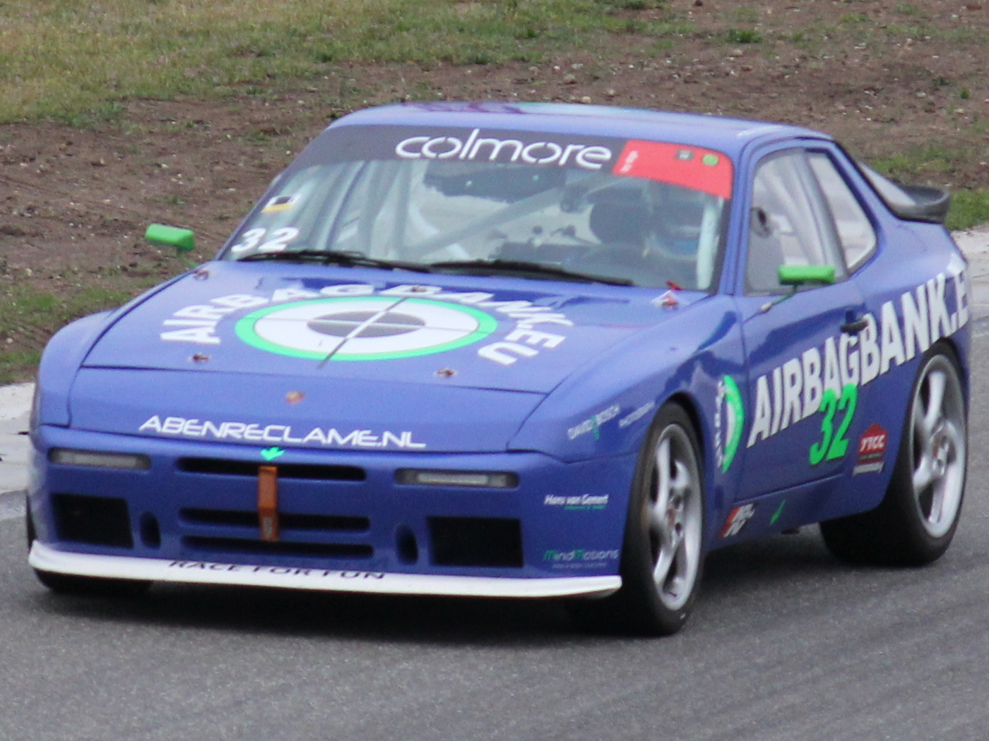 Porsche 944 S2