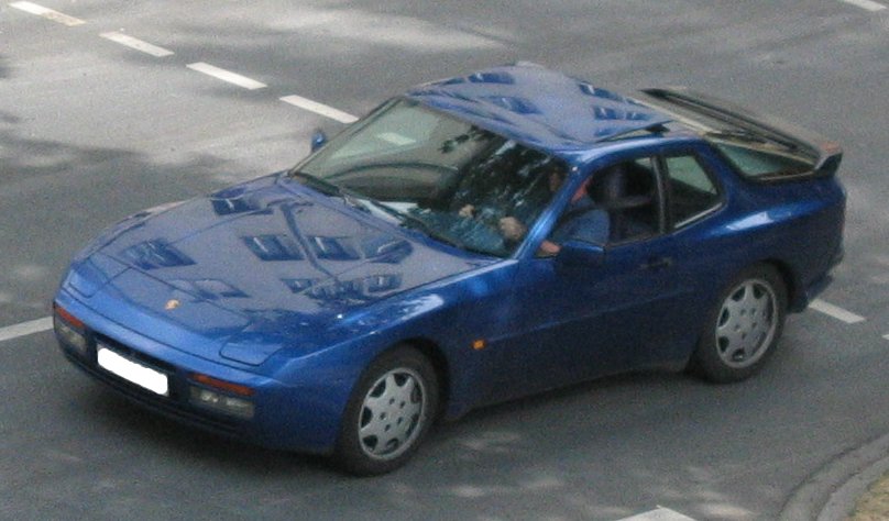 Porsche 944