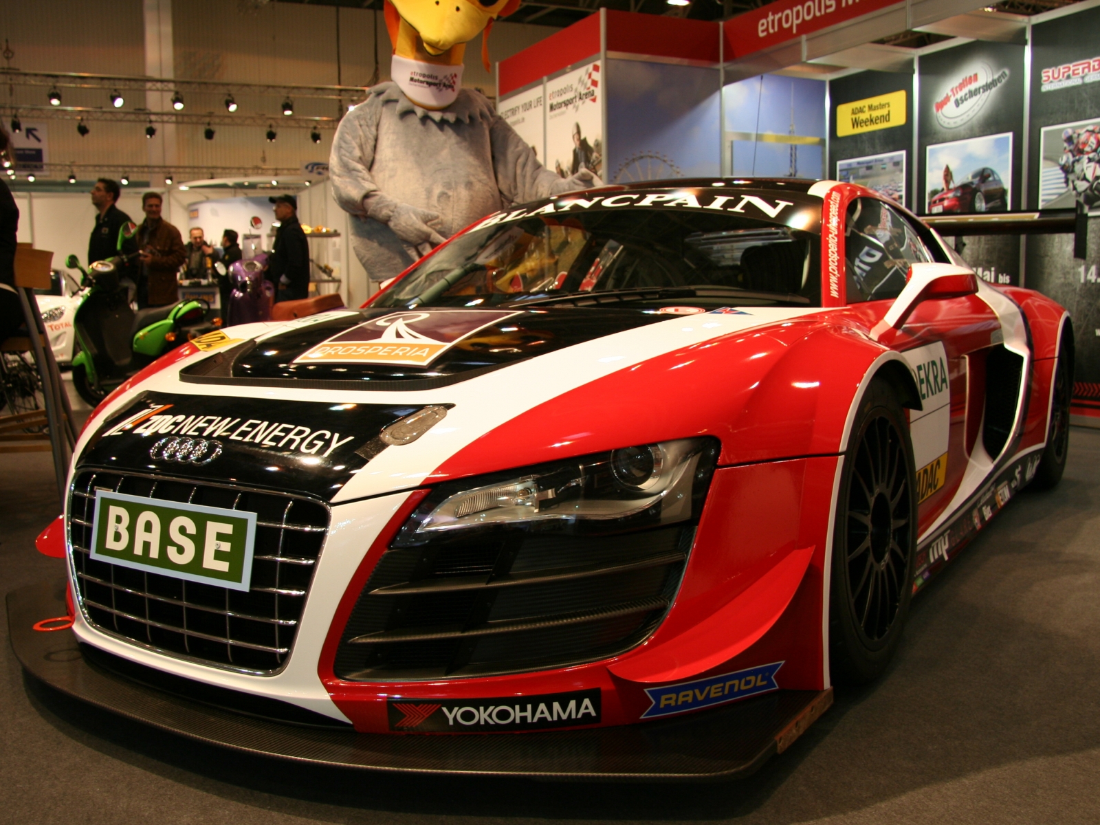 Audi R8