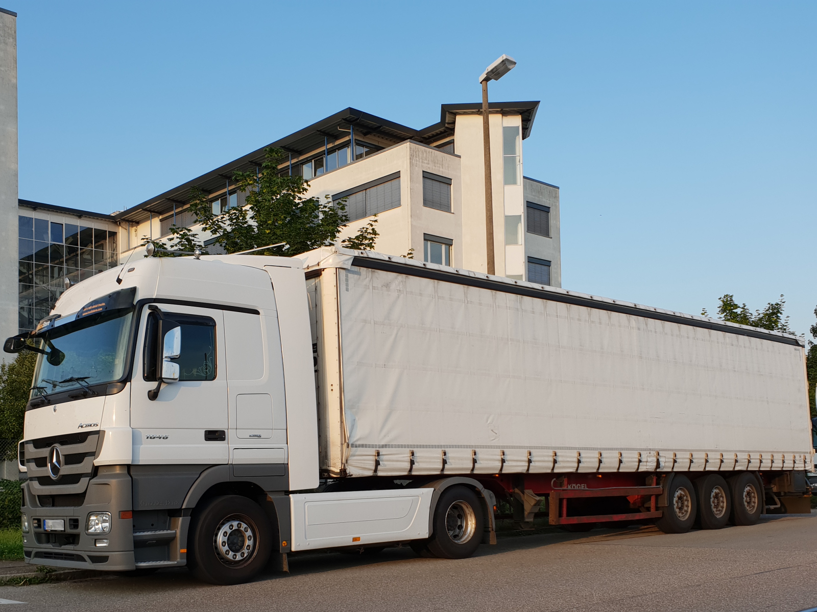 Mercedes Benz Actros 1846