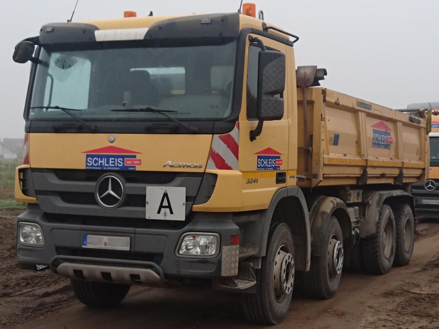 Mercedes Benz Actros 3241