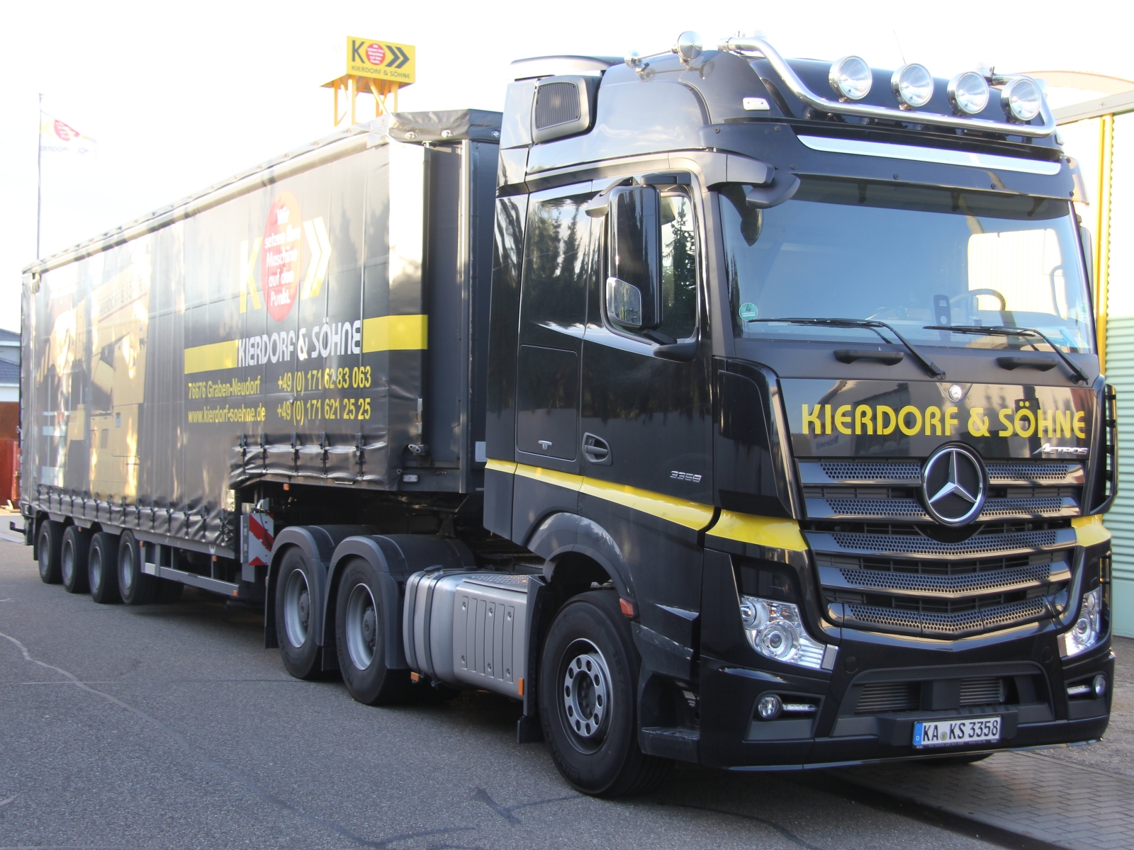 Mercedes Benz Actros 3358