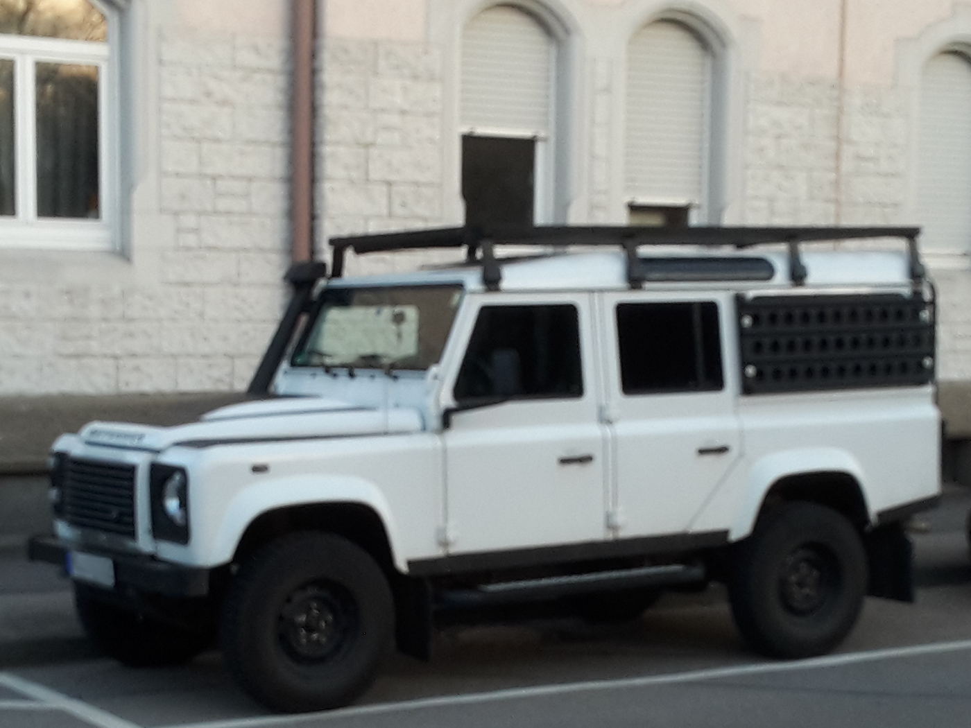 Land Rover Defender