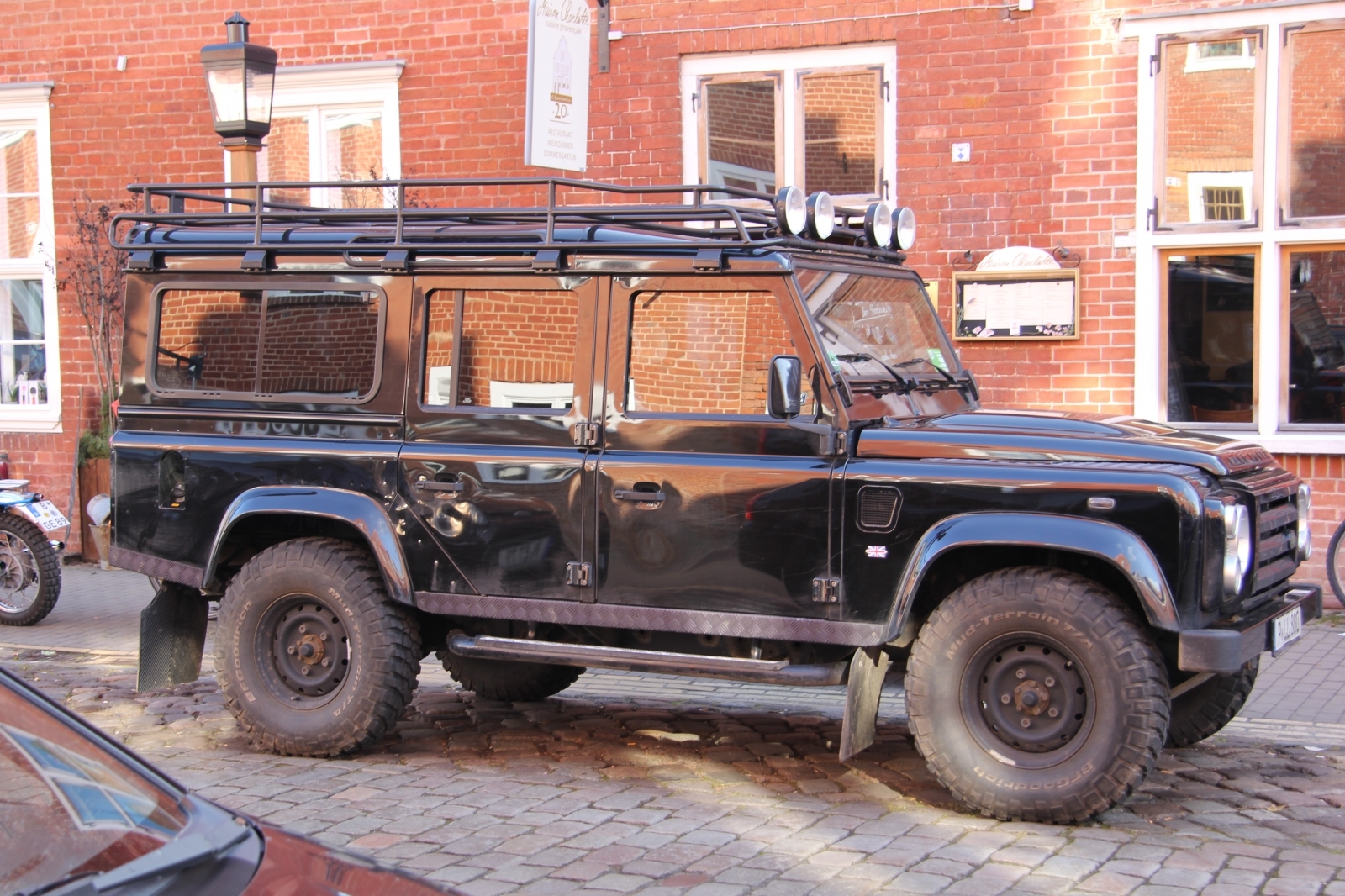 Land Rover Defender