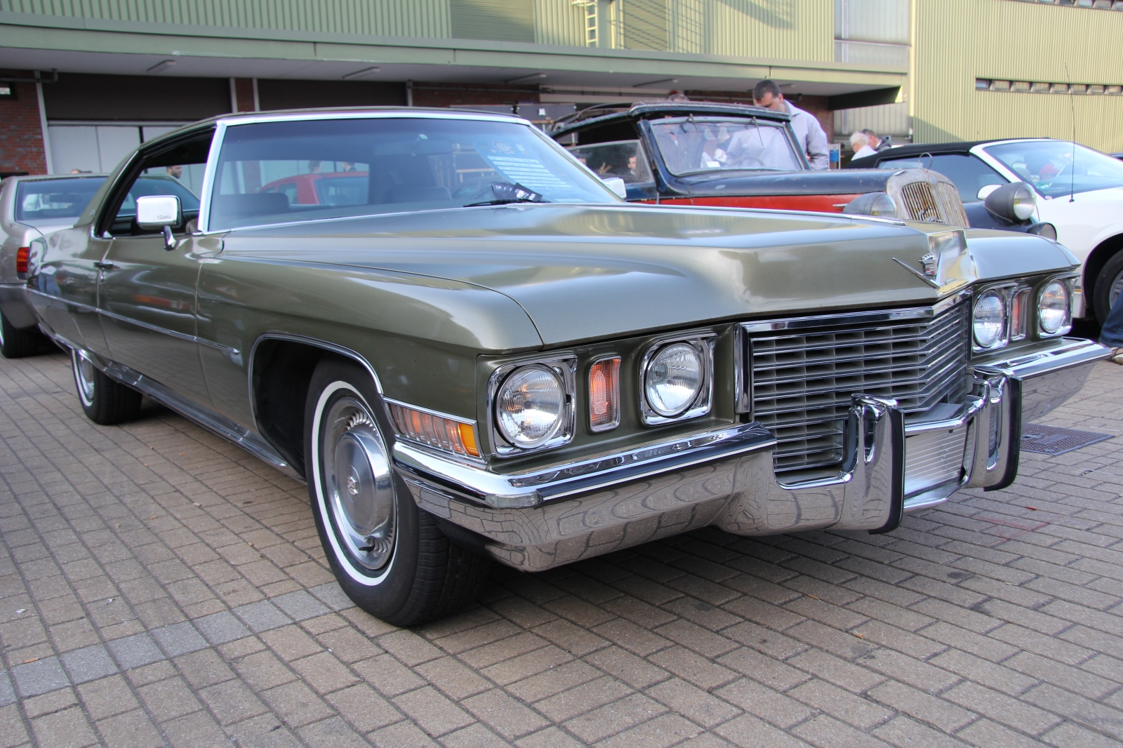 Cadillac De Ville