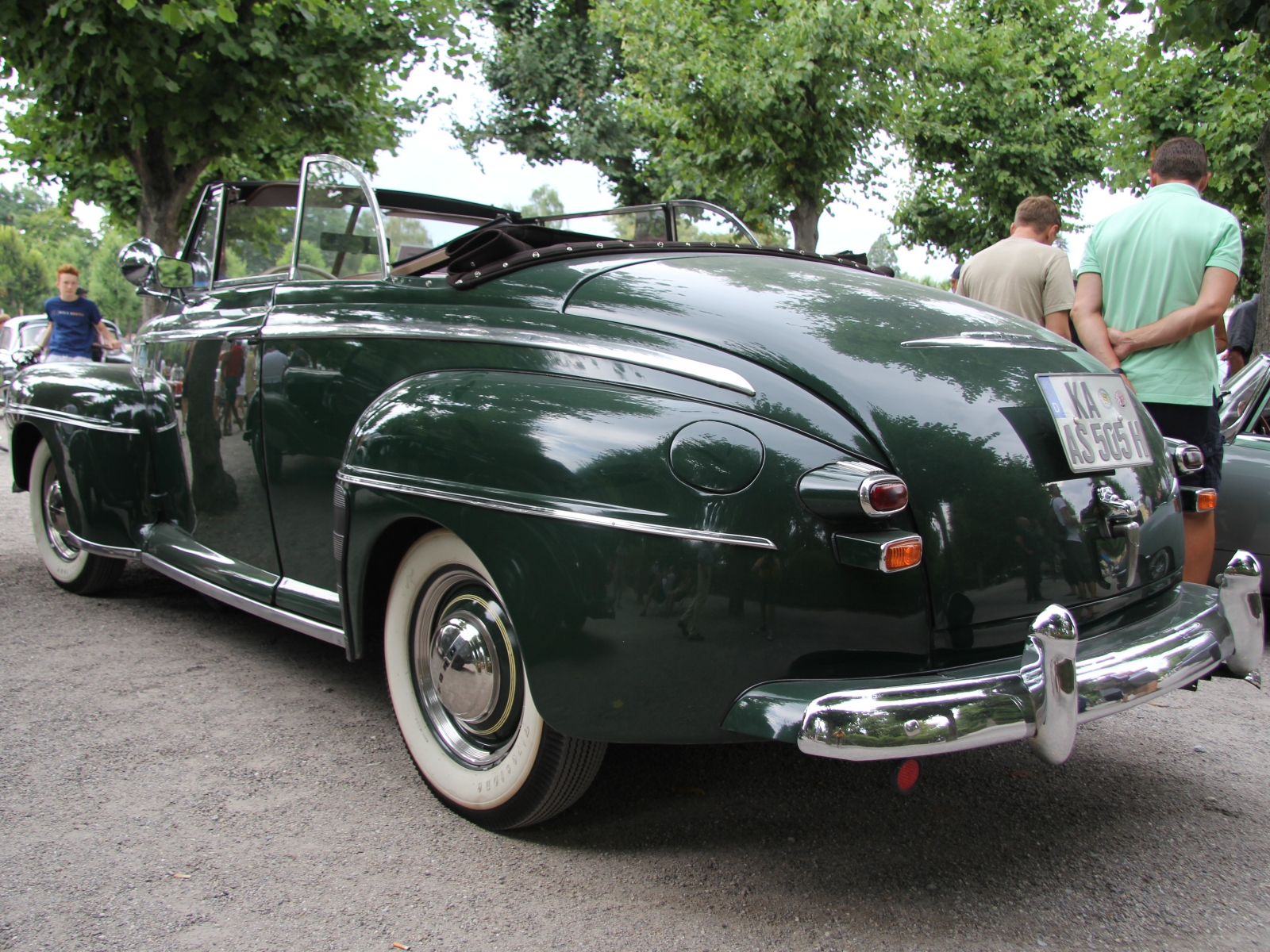 Ford V8 Super De Luxe Cabriolet