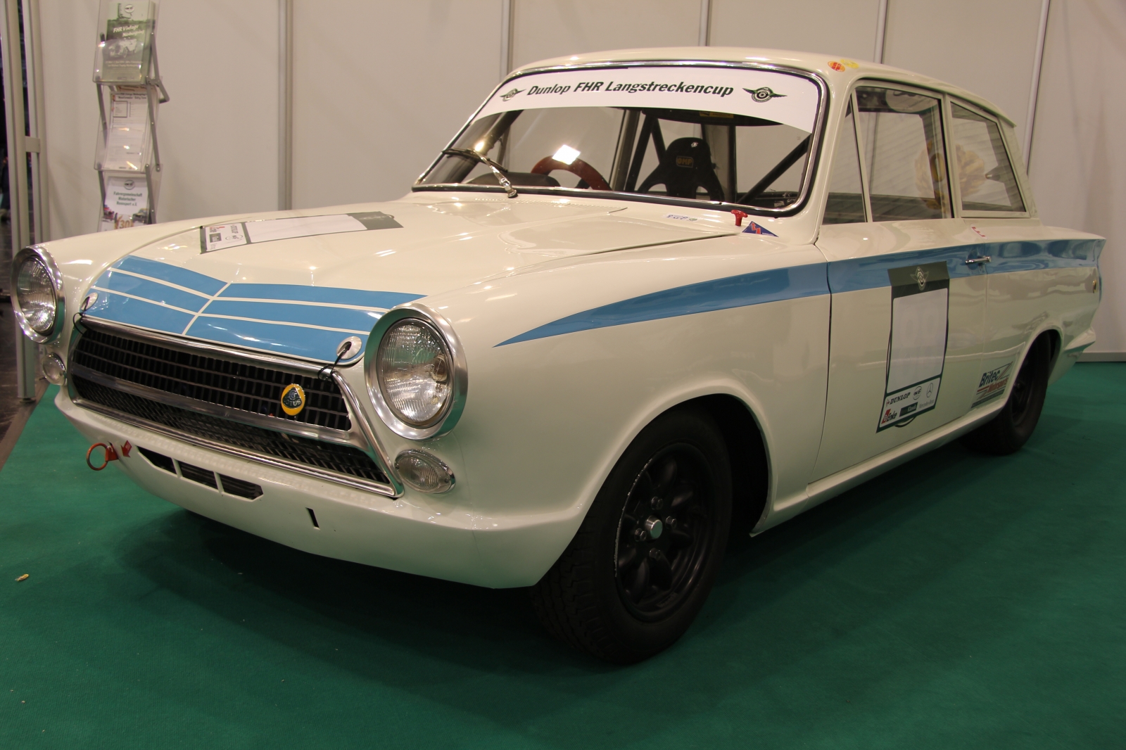 Ford Cortina