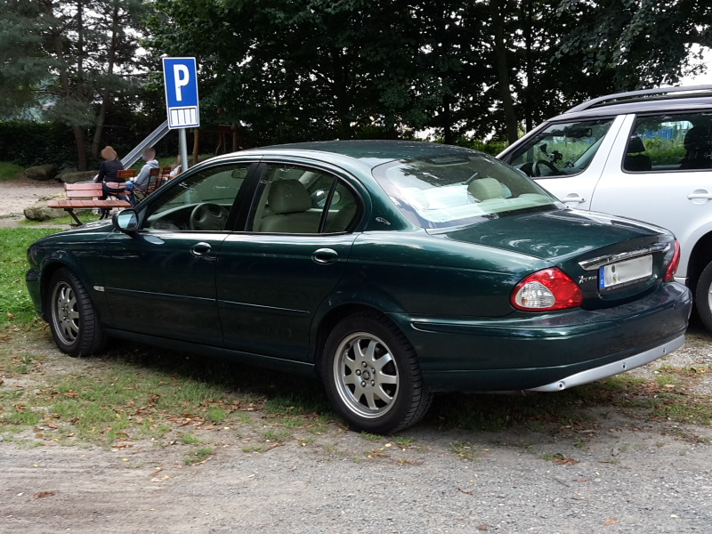 Jaguar X-Type