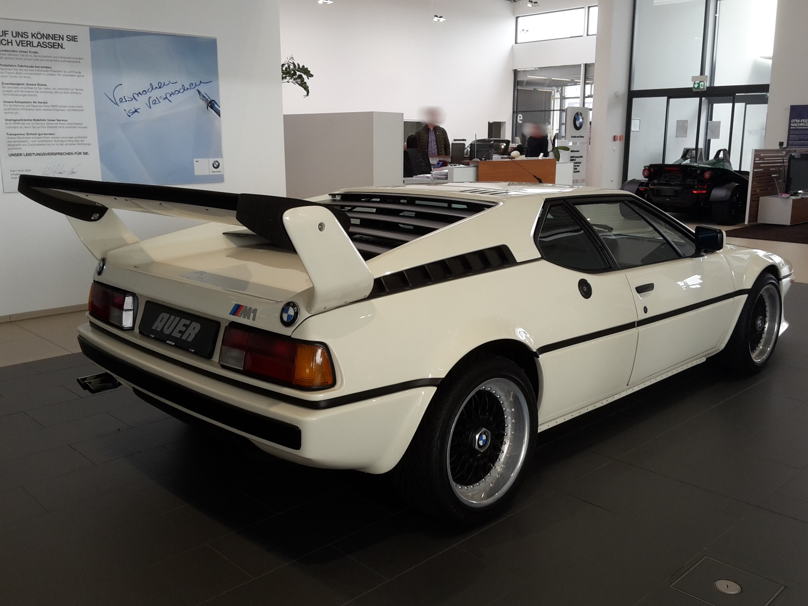 BMW M1