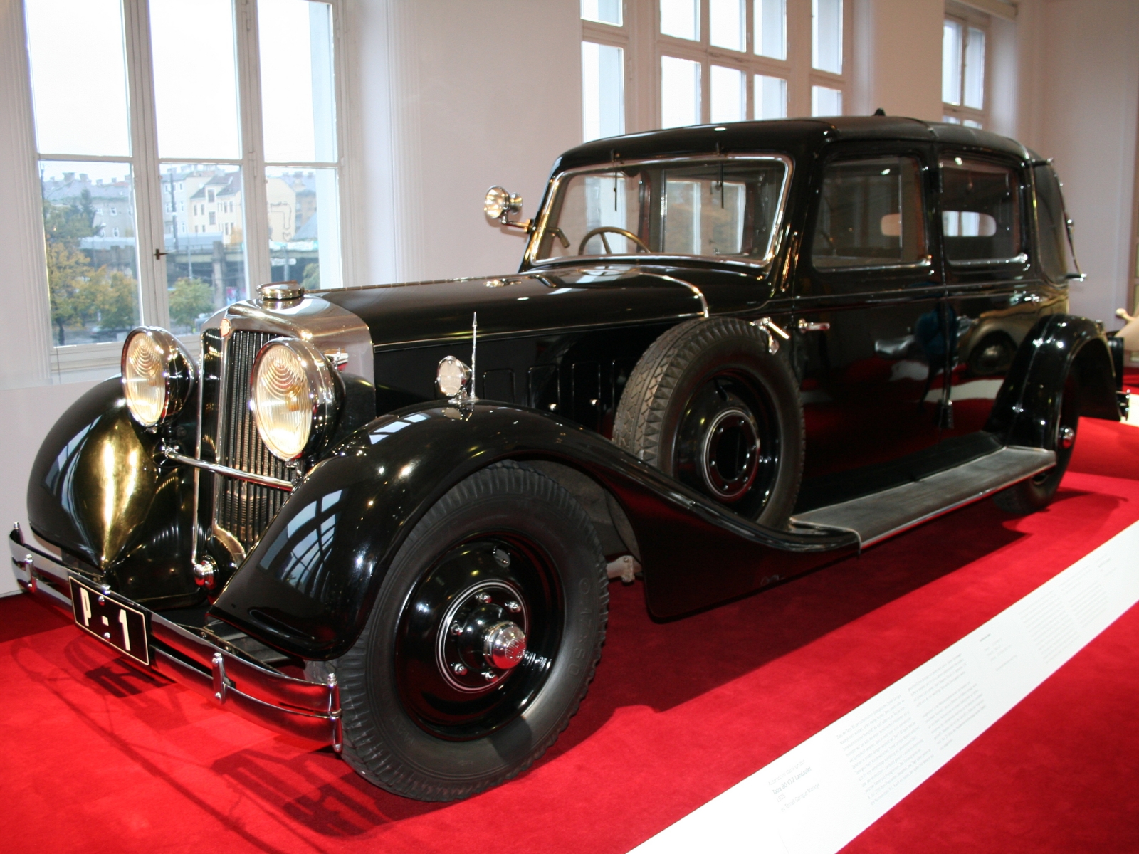 Tatra 80 V12 Landaulet