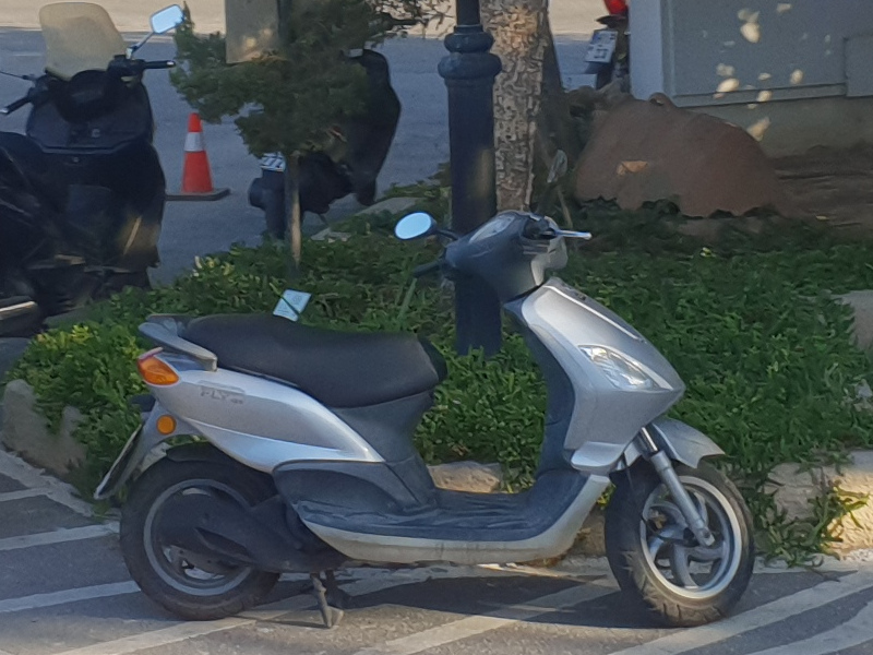 Piaggio Fly