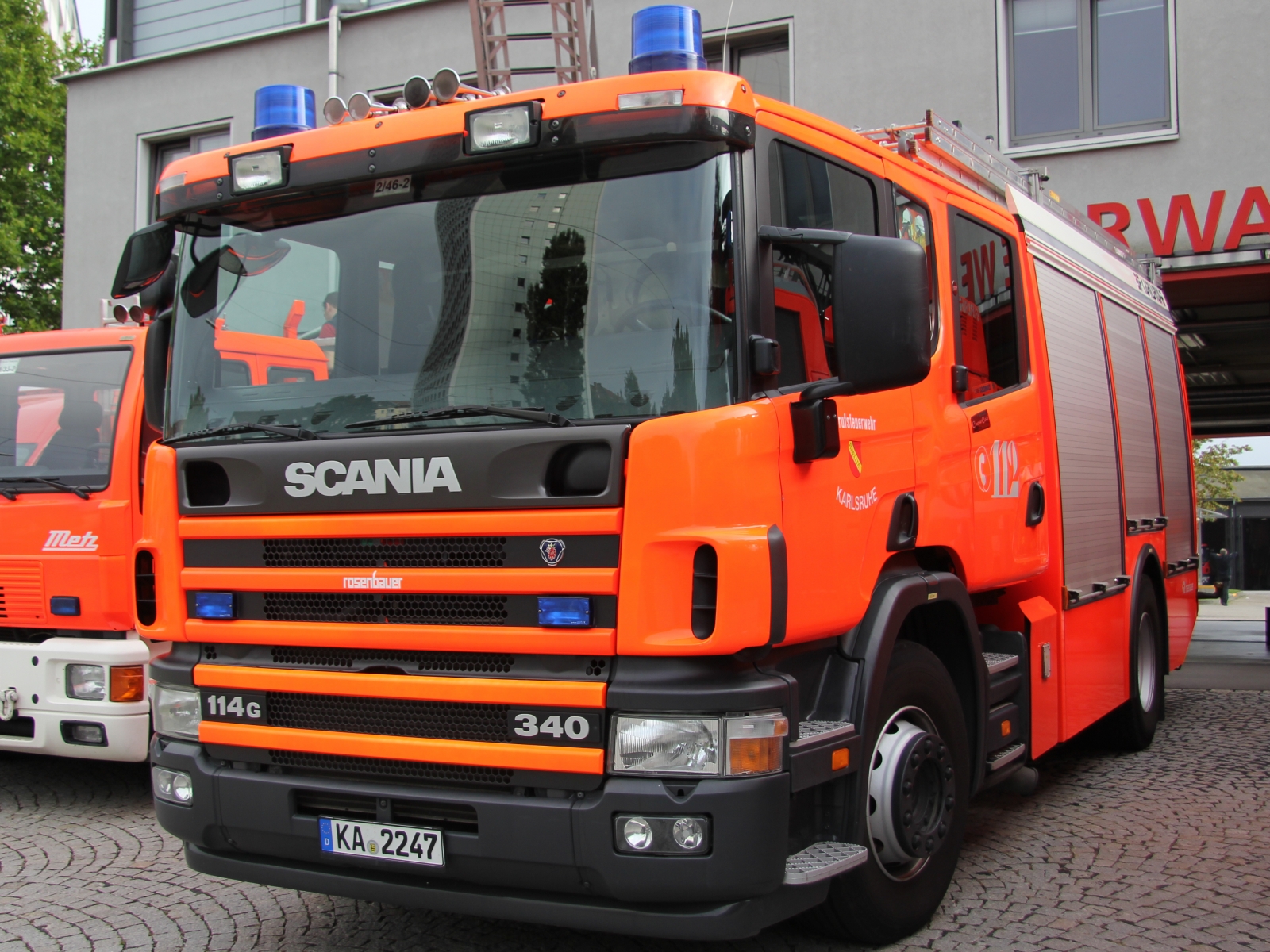 Scania 114 G 340 mit Aufbau von Rosenbauer Feuerwehr