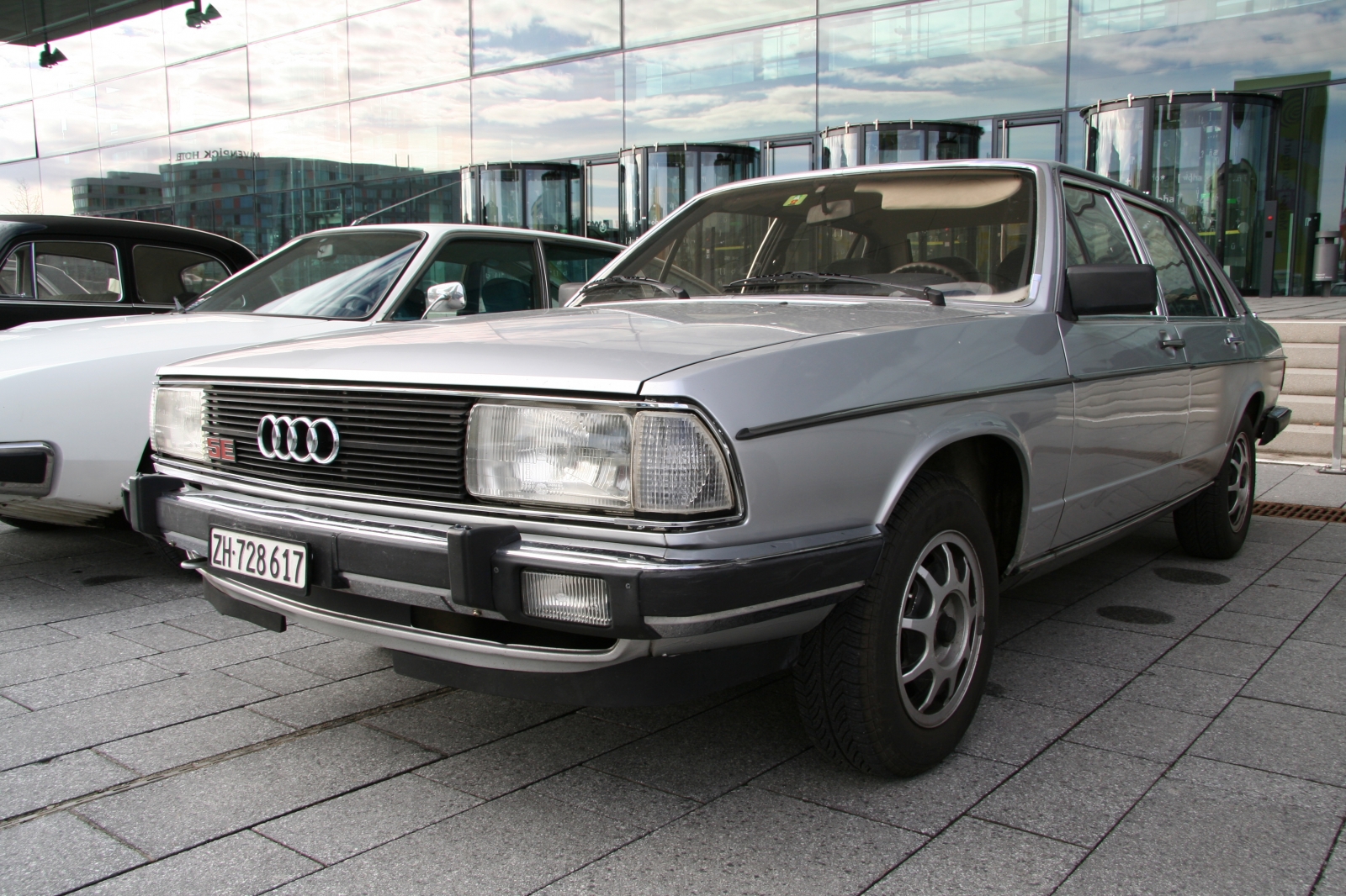Audi 100 C2 GL 5E