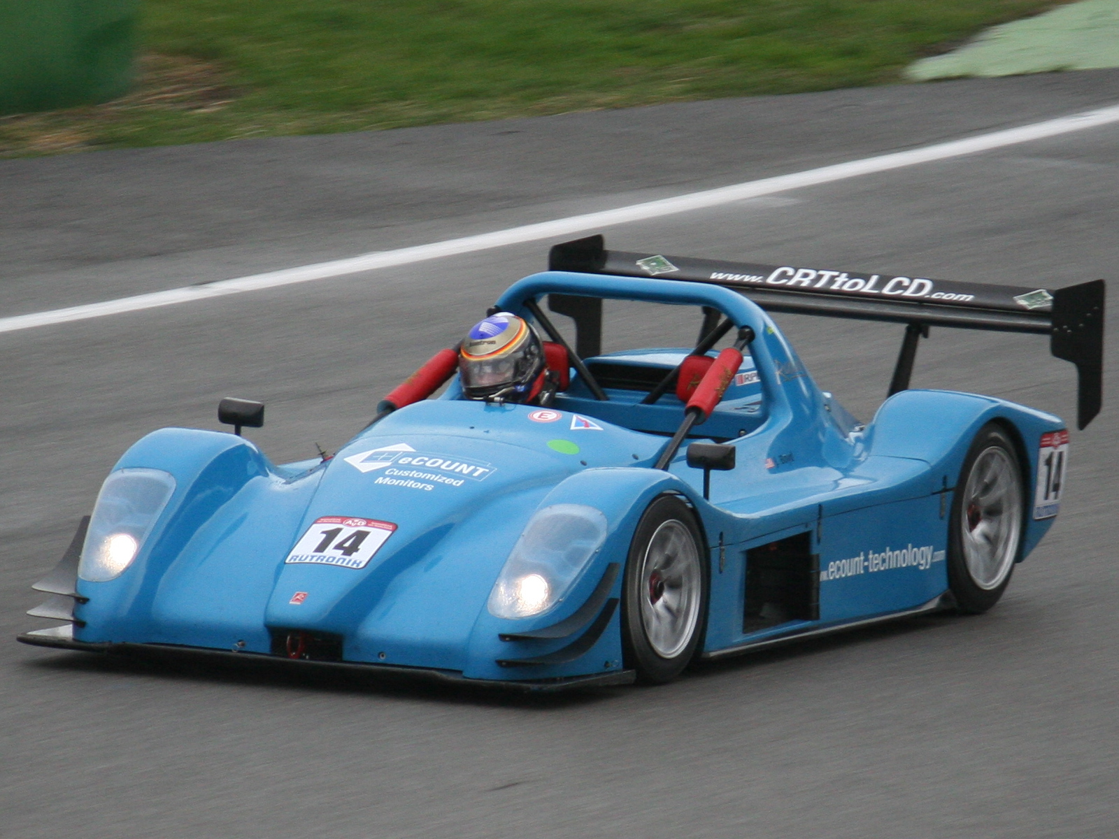 Radical SR8