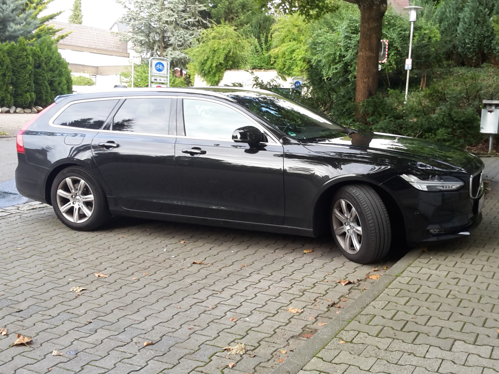 Volvo V 90