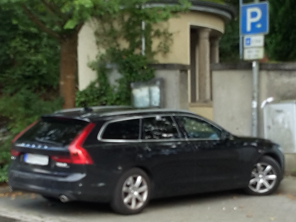 Volvo V 90