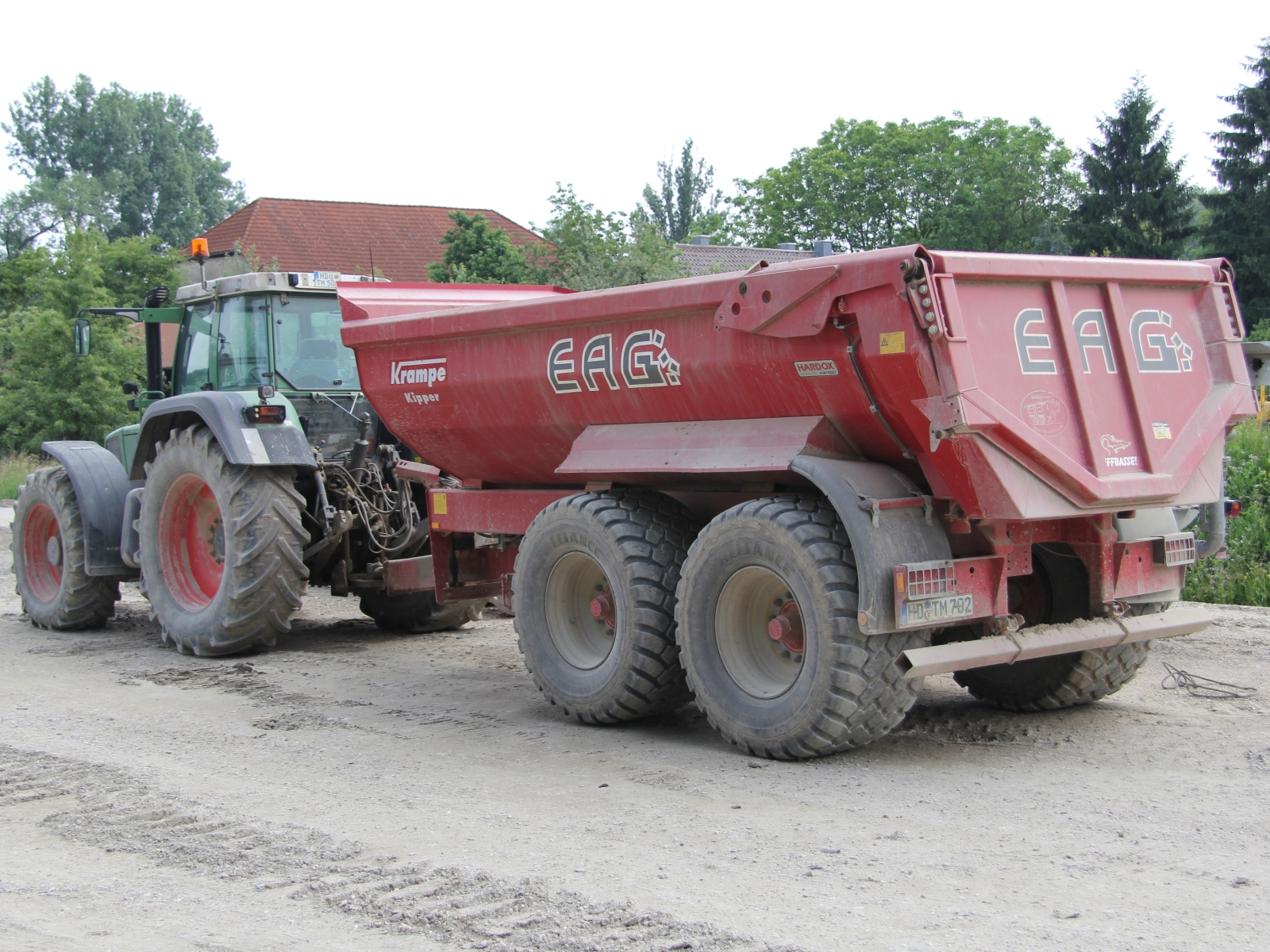 Fendt Favorit 824