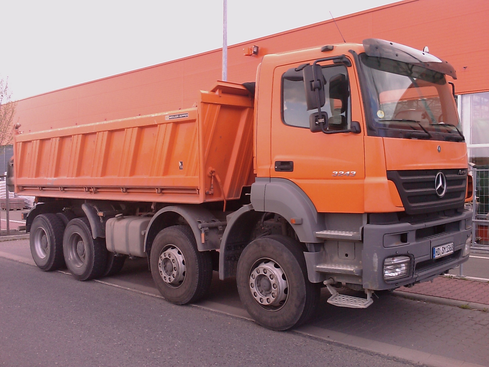 Mercedes Benz Axor 3243