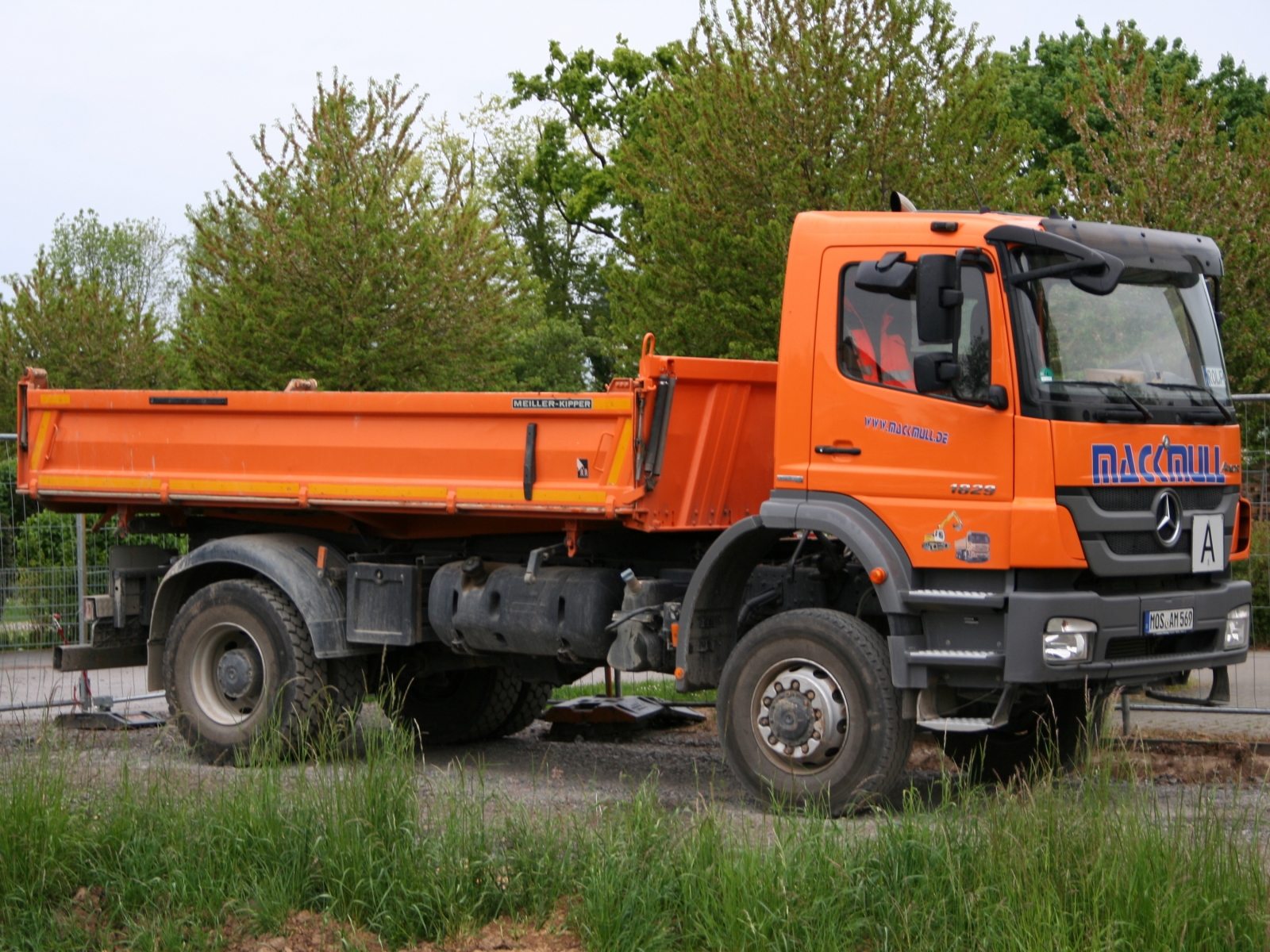 Mercedes Benz Axor 1829