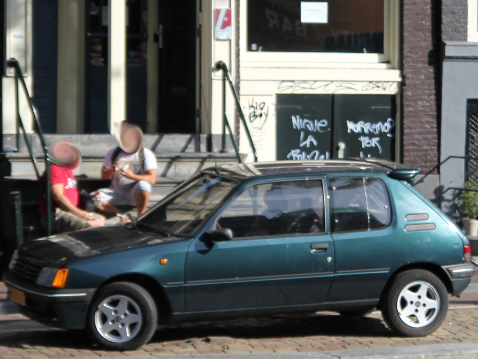 Peugeot 205