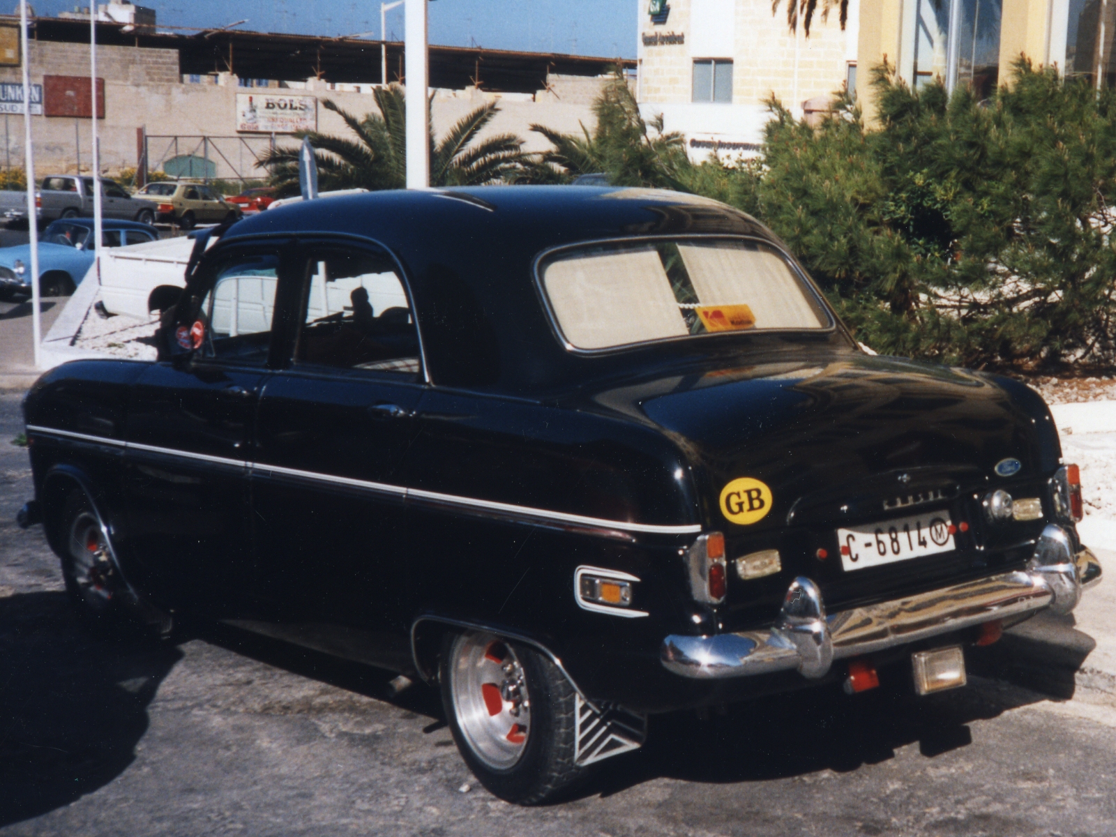 Ford Consul