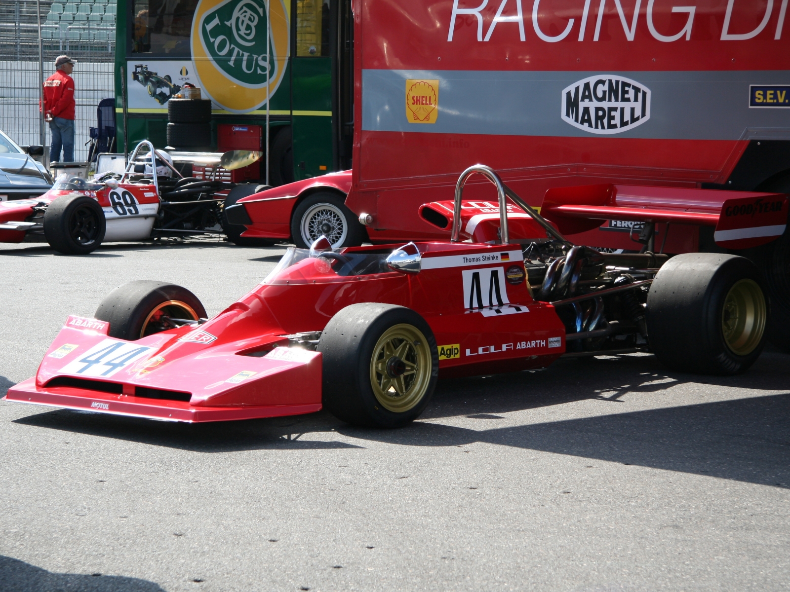 Lola Abarth F2 76