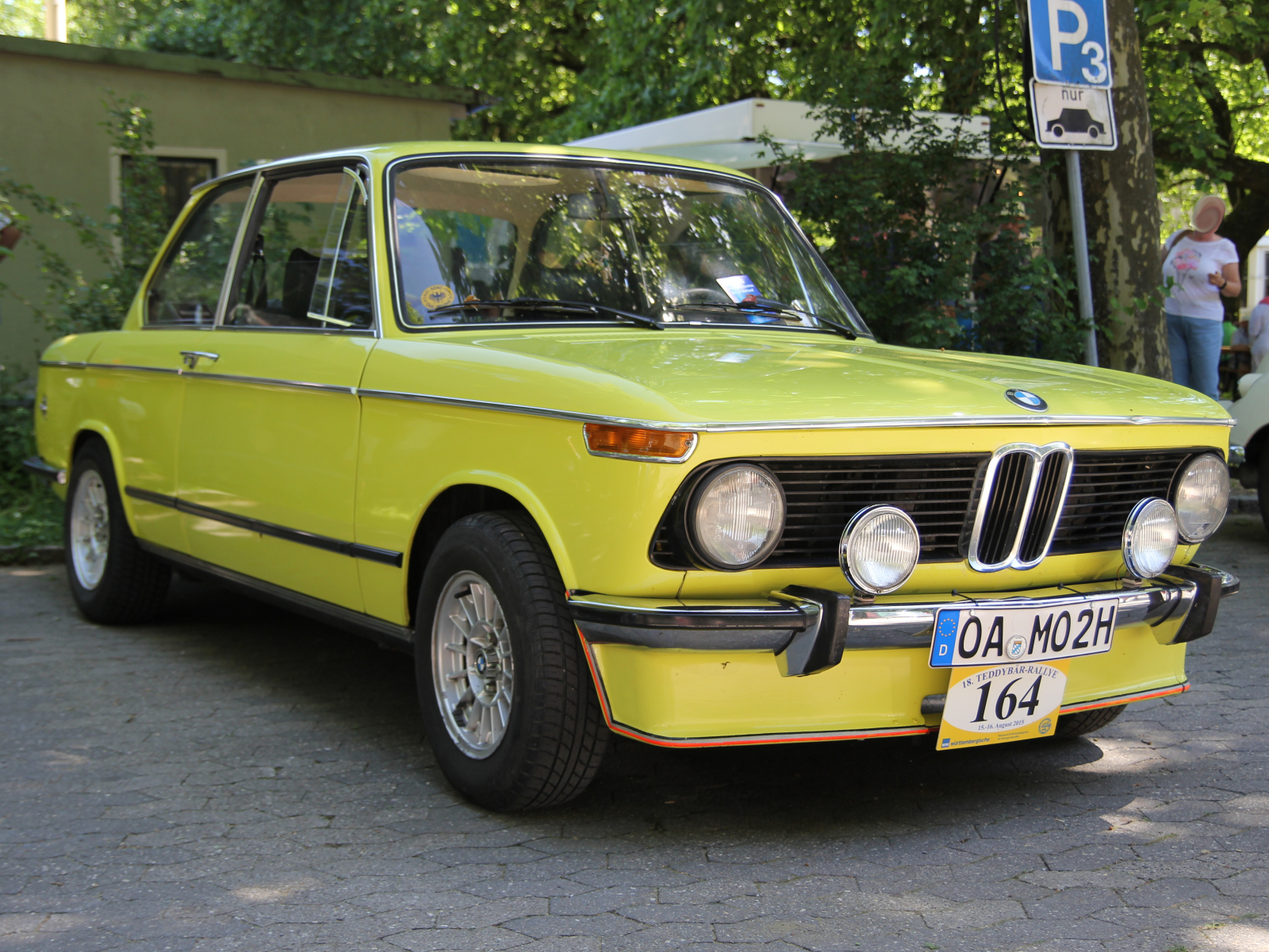 BMW 02