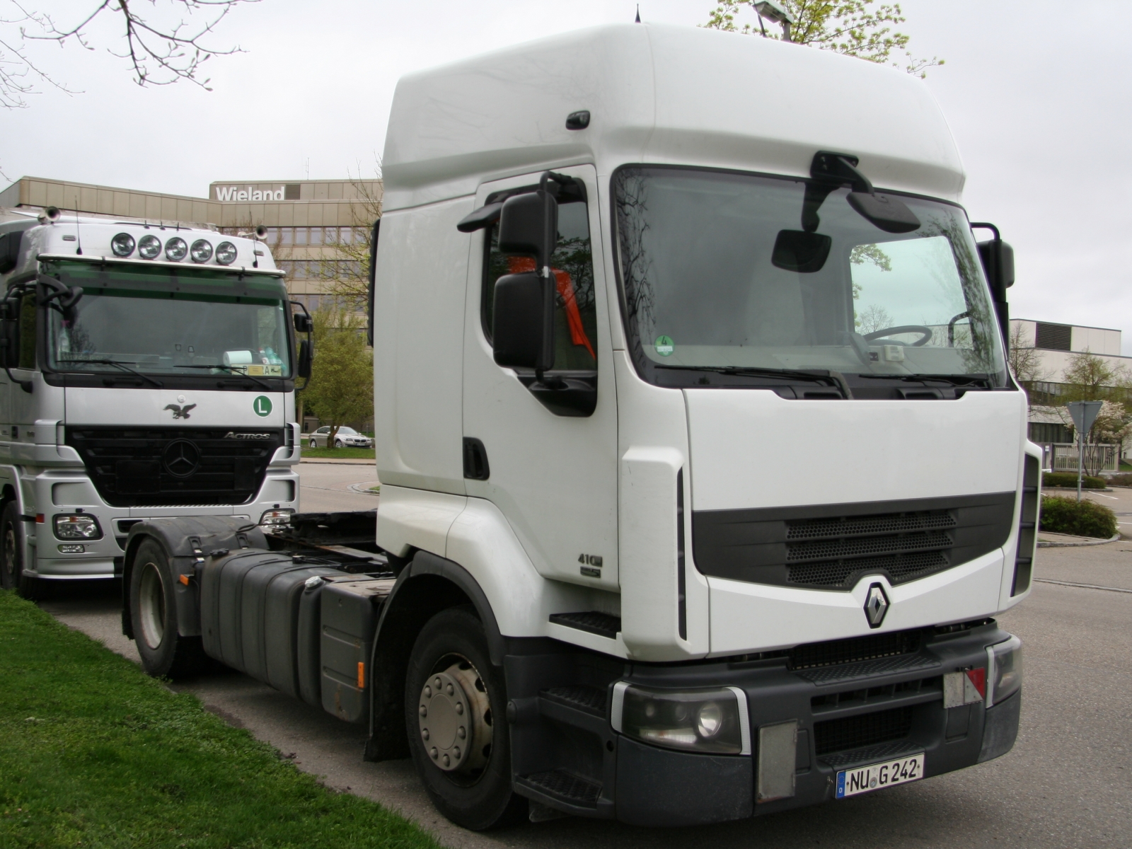 Renault Premium 410