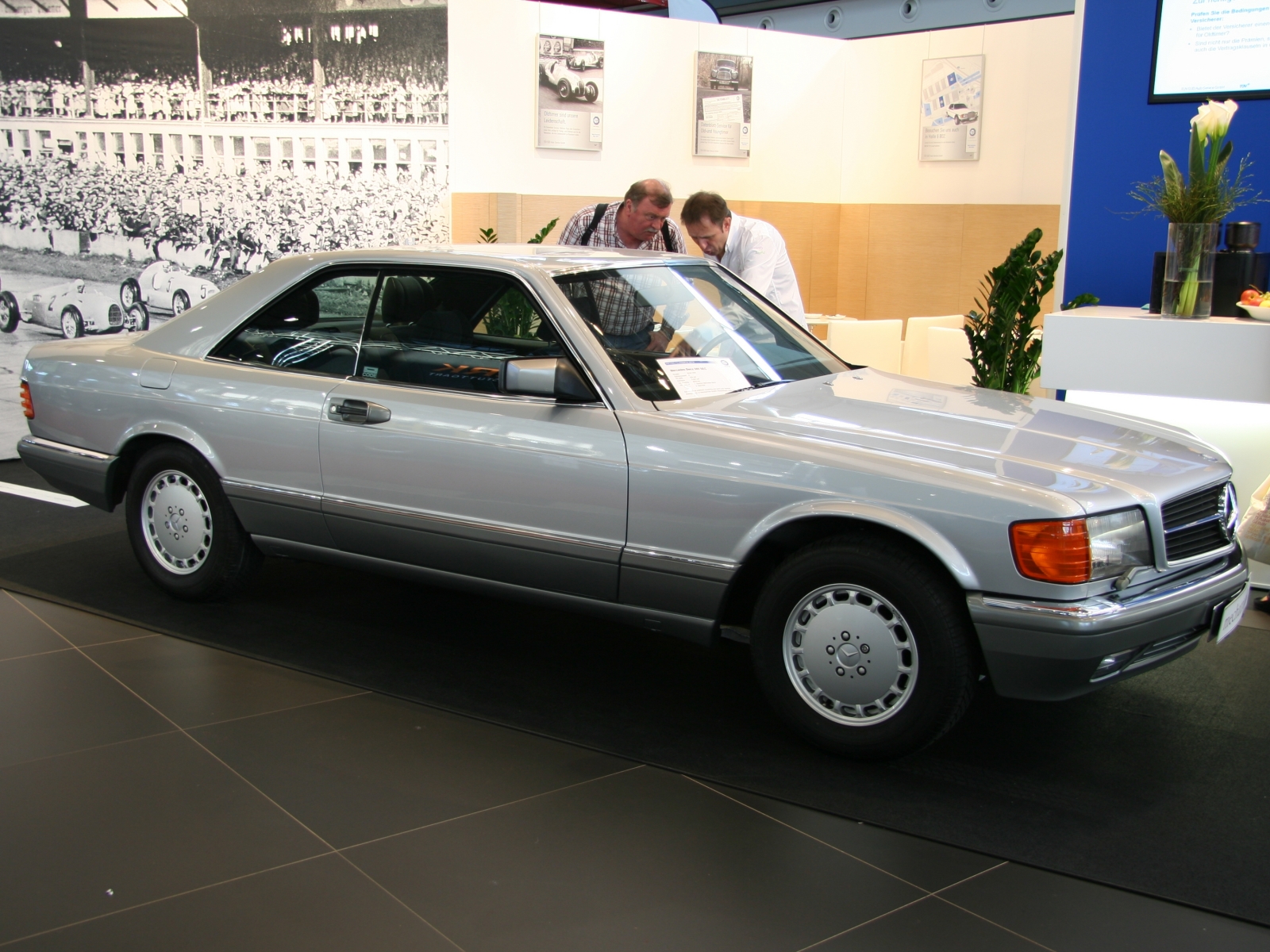 Mercedes Benz 560 SEC C 126